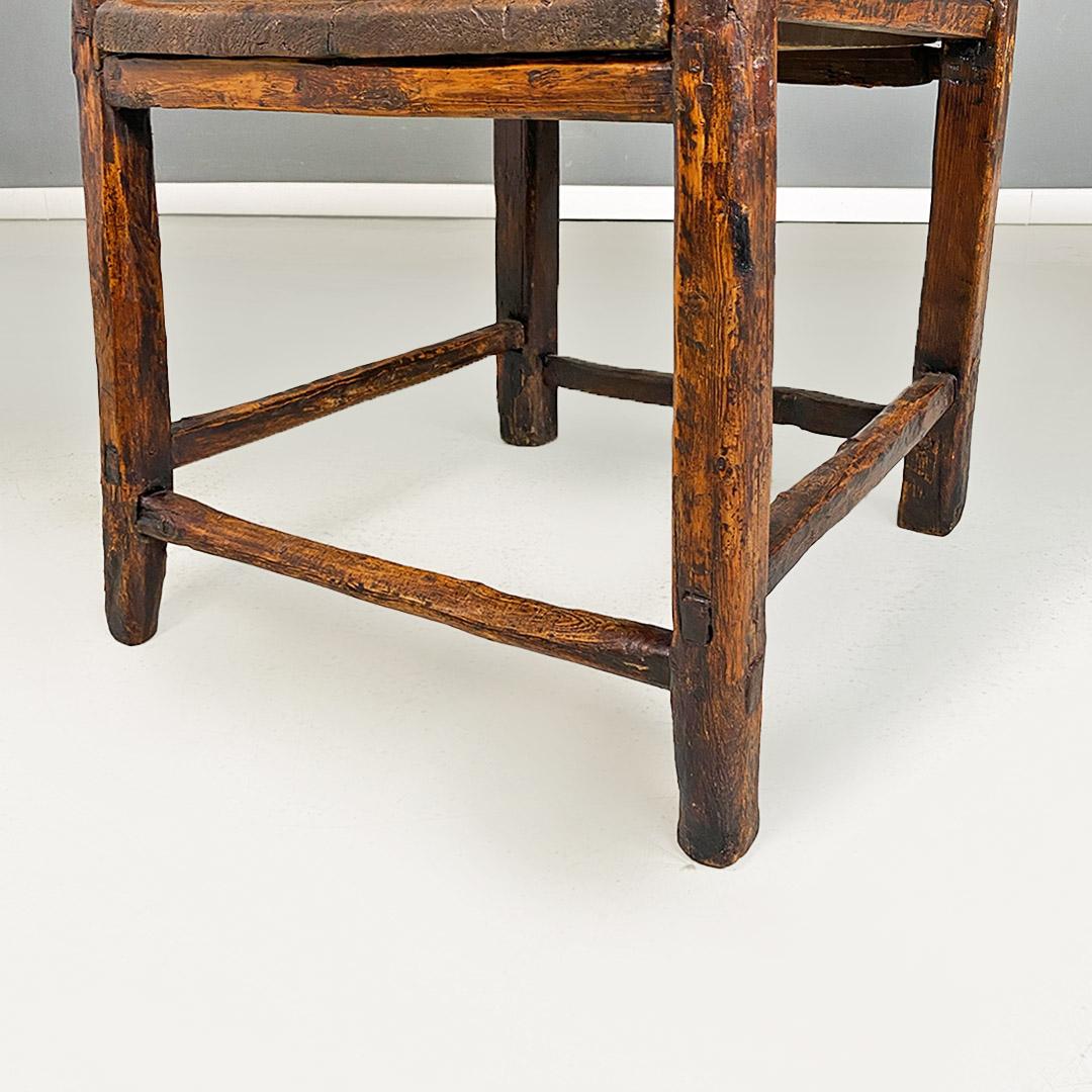 Sedia antica italiana con schienale alto e braccioli in legno intagliato 1800 ca For Sale 6