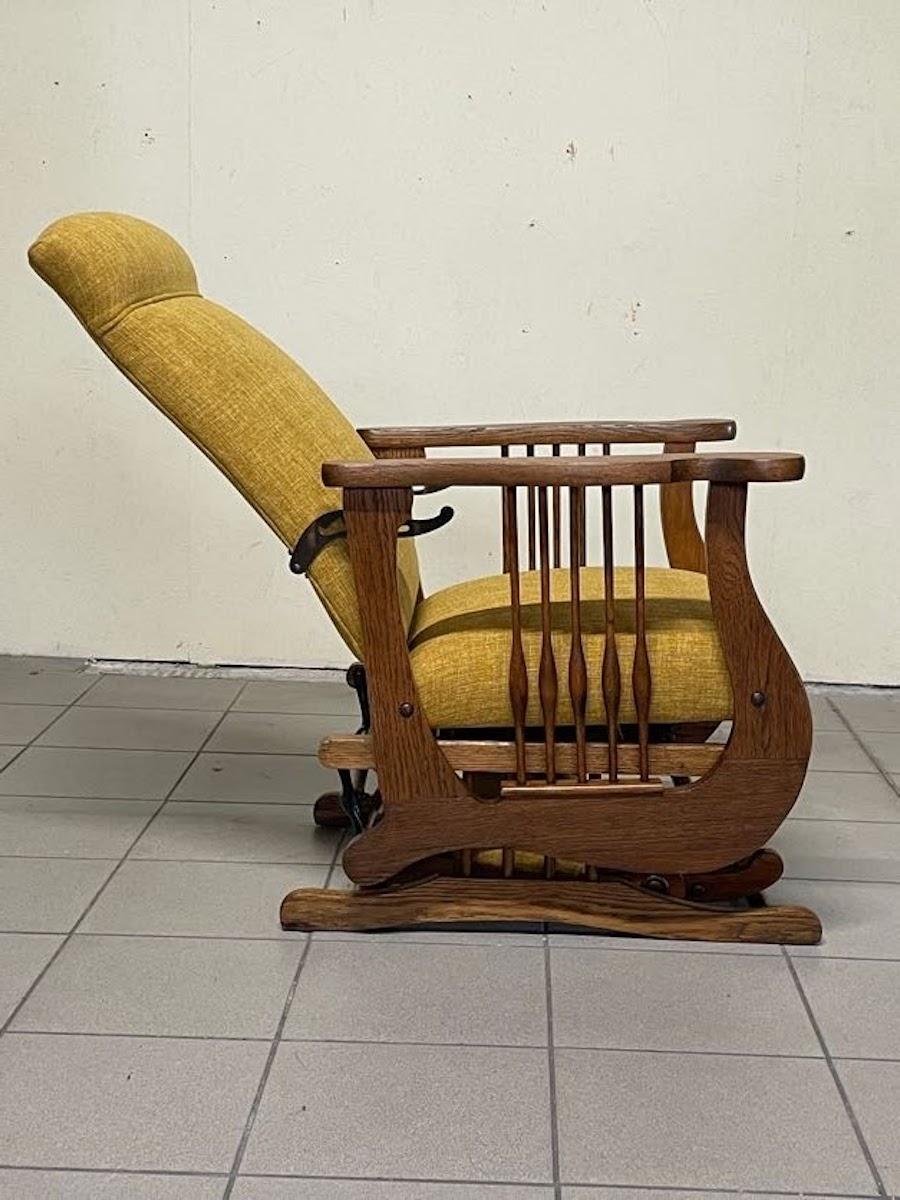 Chaise basculante fin 19e - début 20e siècle avec pouf en vente 2