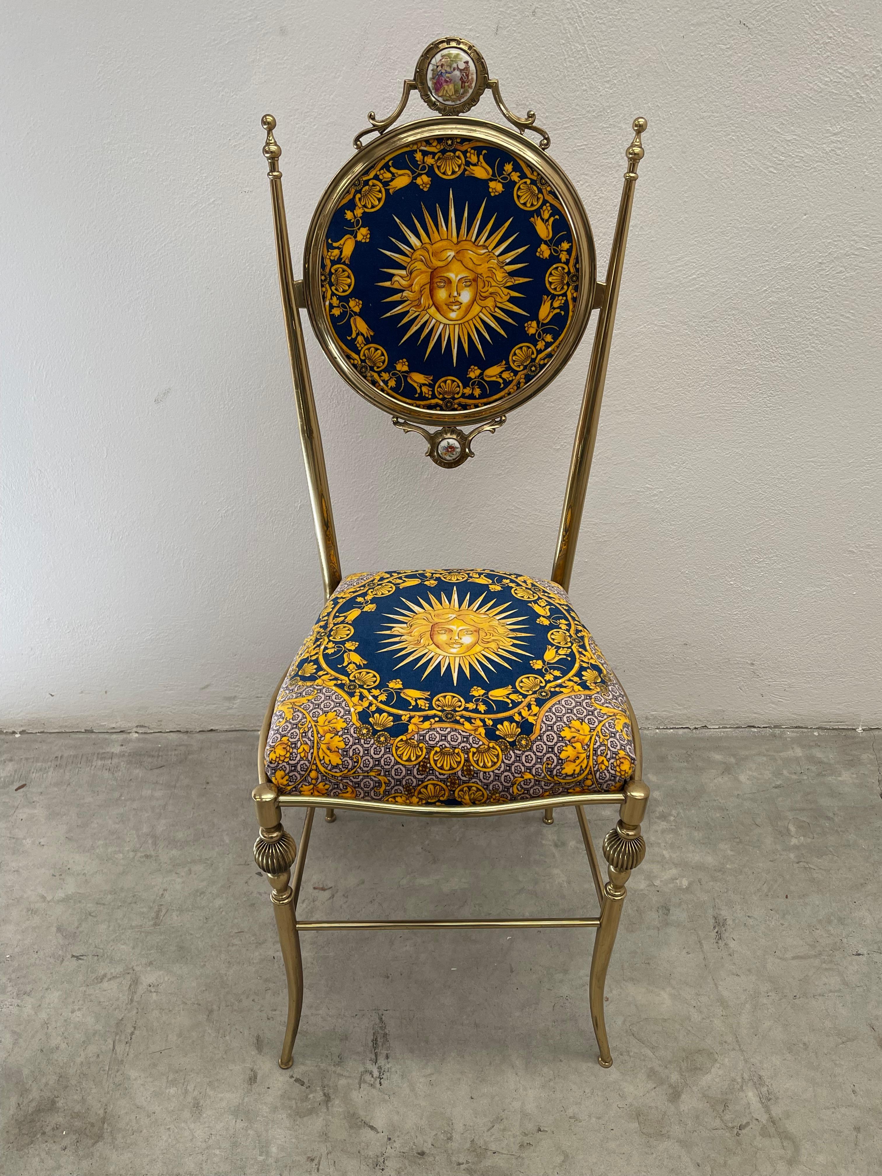 Blauer Versailles-Stuhl gold (Italian) im Angebot