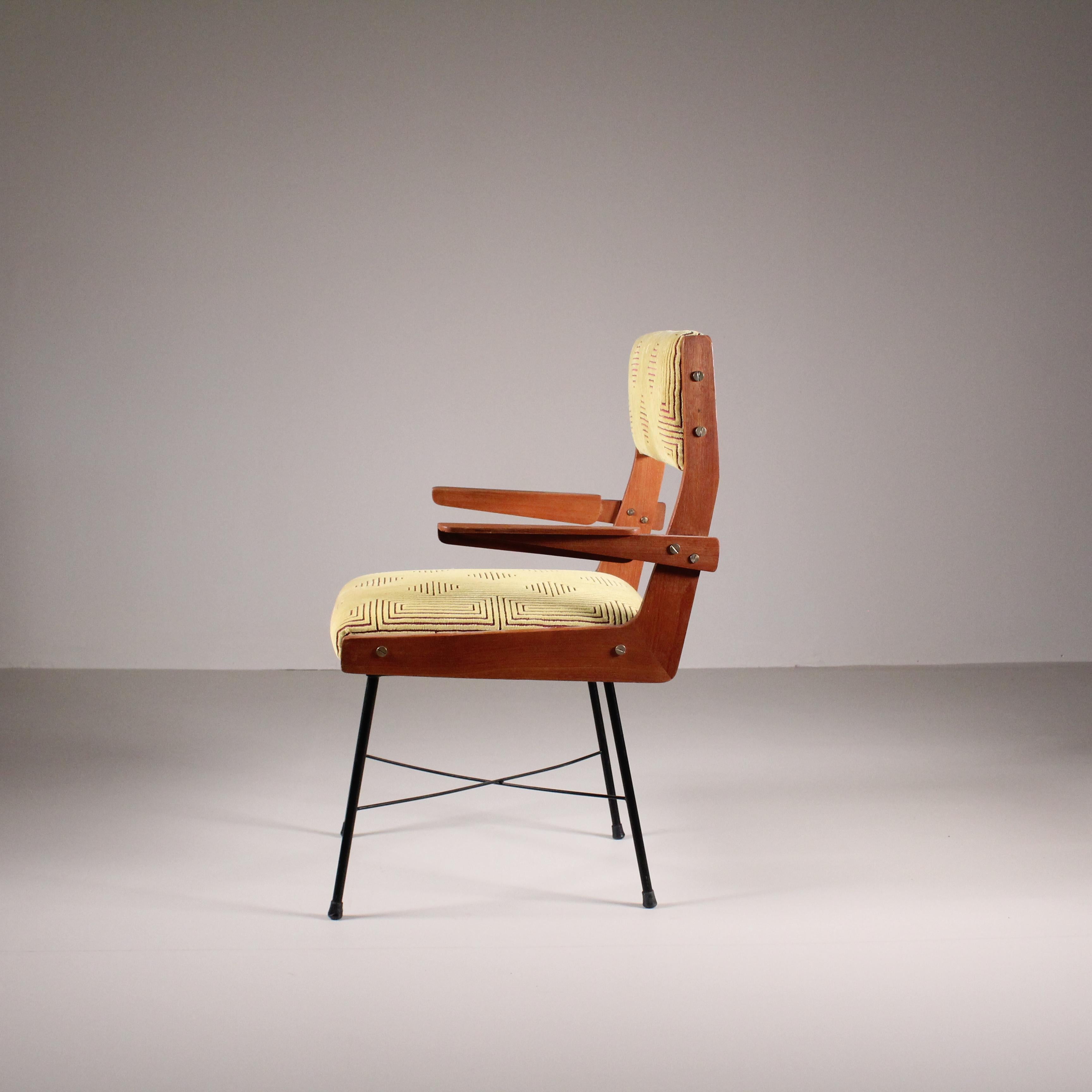 Silla con reposabrazos circa 1960 en Bueno estado para la venta en Milano, Lombardia