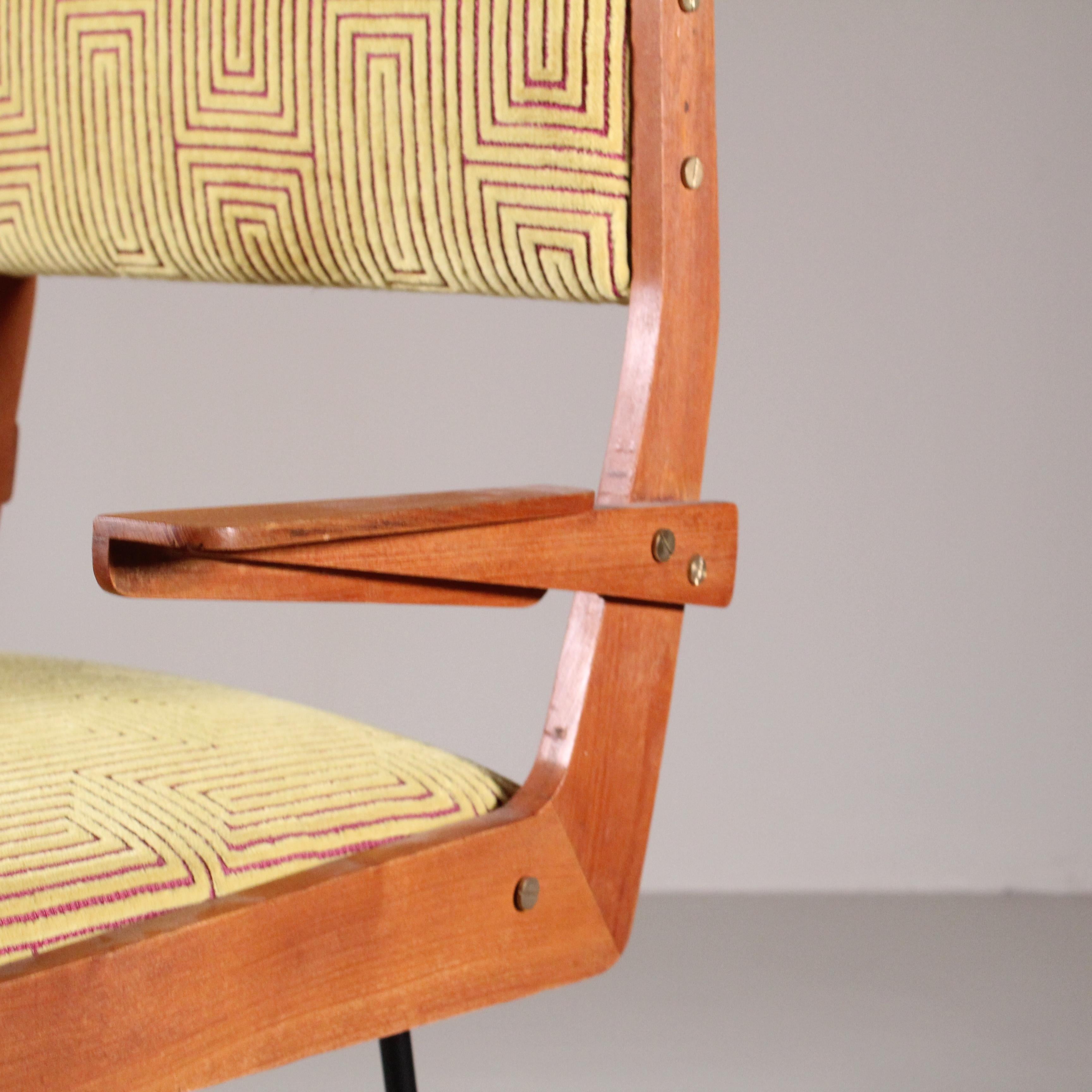Silla con reposabrazos circa 1960 en venta 1