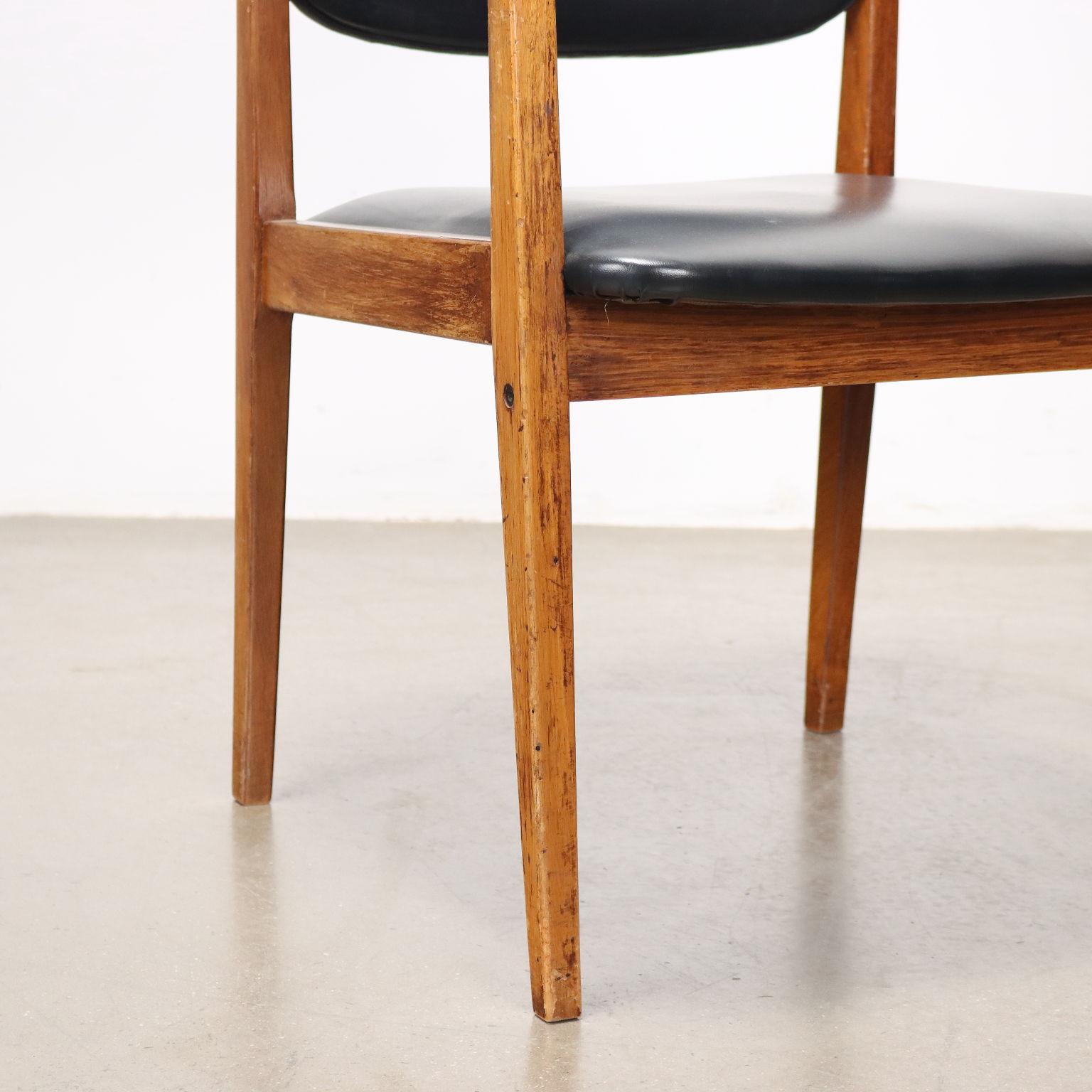 Silla de los años 50-60 con reposabrazos en Bastante bueno estado para la venta en Milano, IT