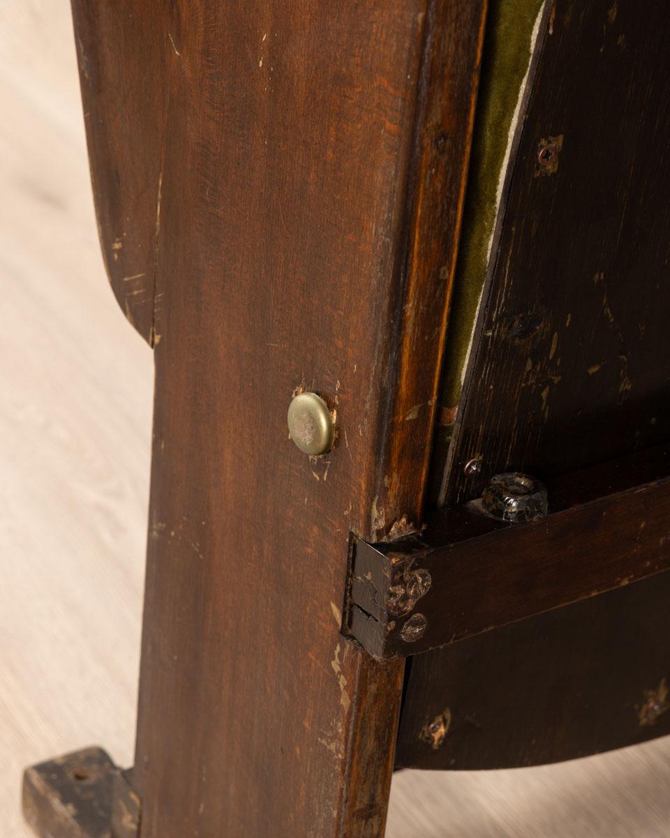 Silla de cine vintage años 60 de terciopelo verde diseño italiano en venta 4