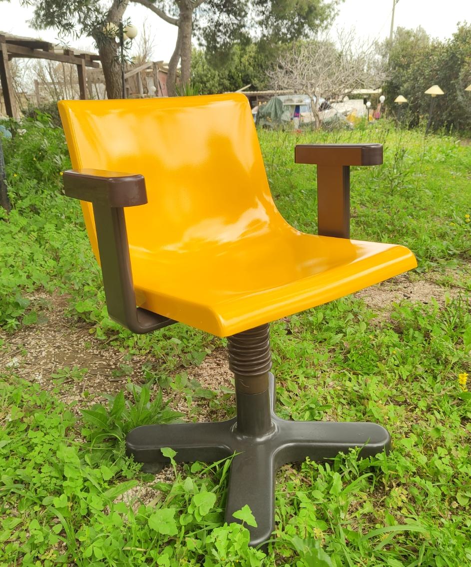 Olivetti Synthesis Kollektion Schreibtischstuhl Design Ettore Sottsass 1975 im Angebot 2