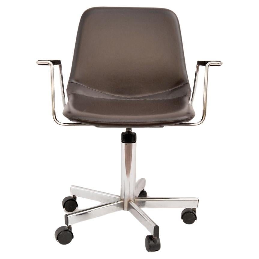 Office chair and desk  vintage MIM For Sale