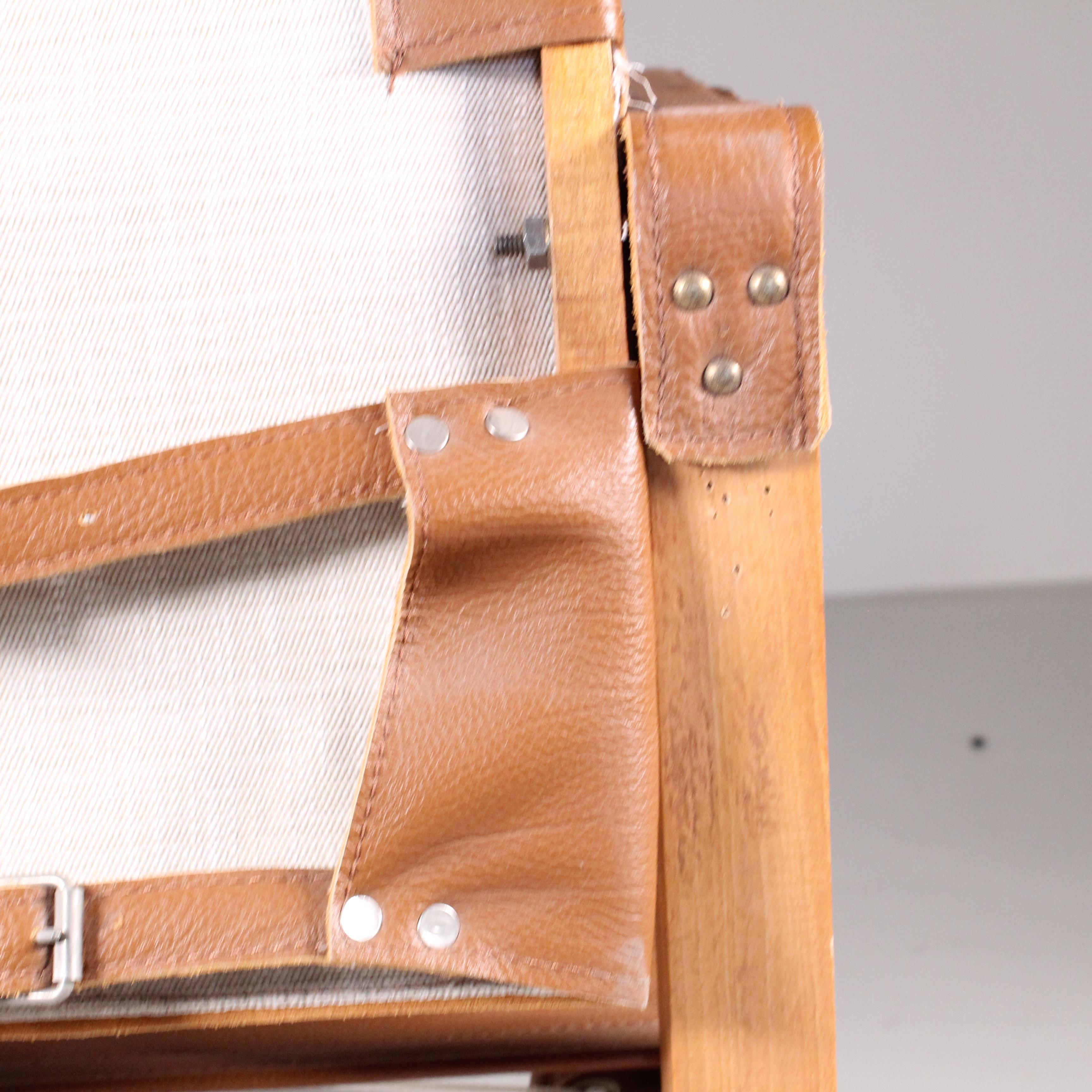 Danish Safari leather chair, Fritz Hansen, 1960 Safari leather chair, Fritz Hansen, 1 For Sale
