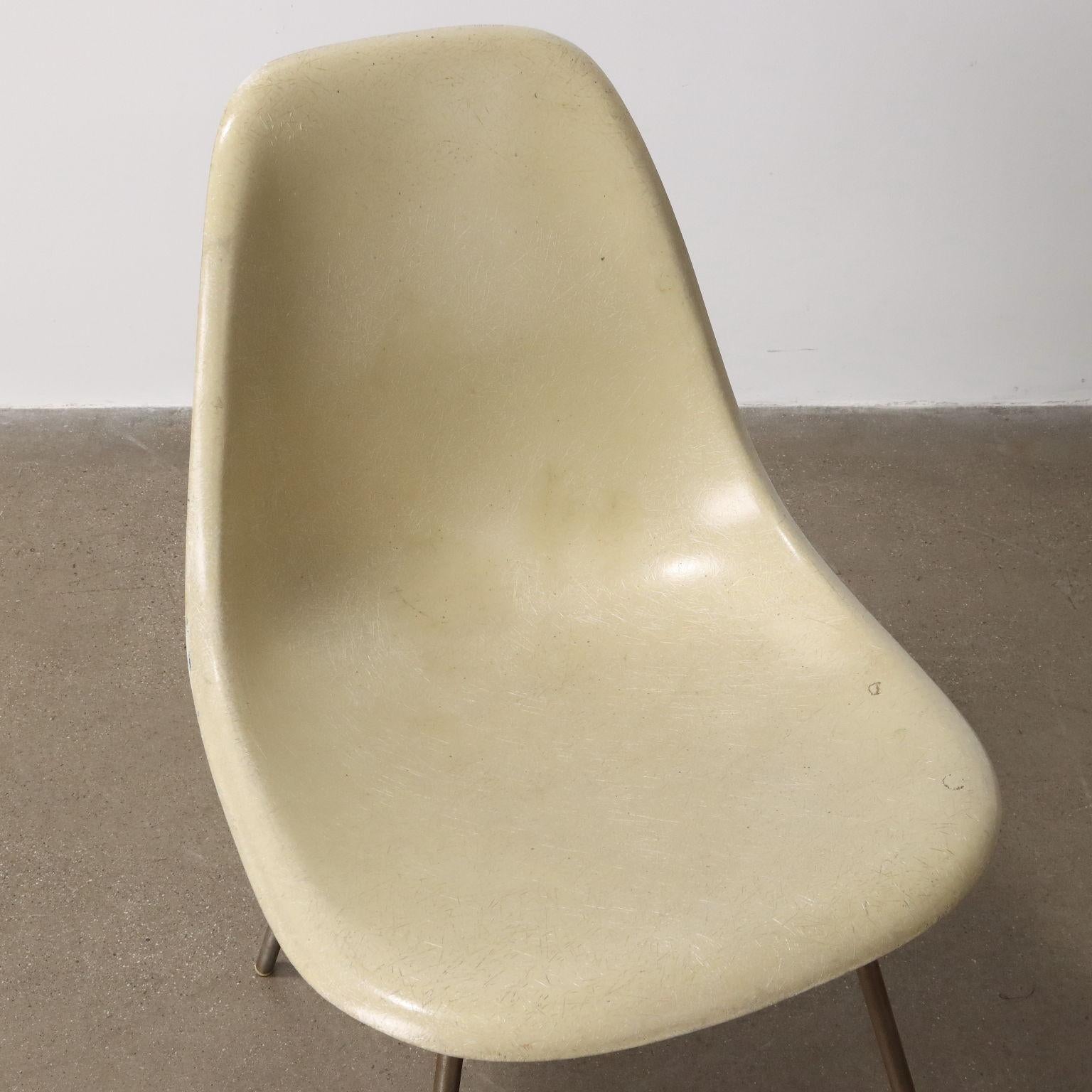 DSS-Stuhl von Charles & Ray Eames für Vitra, 1960er Jahre (Italienisch) im Angebot