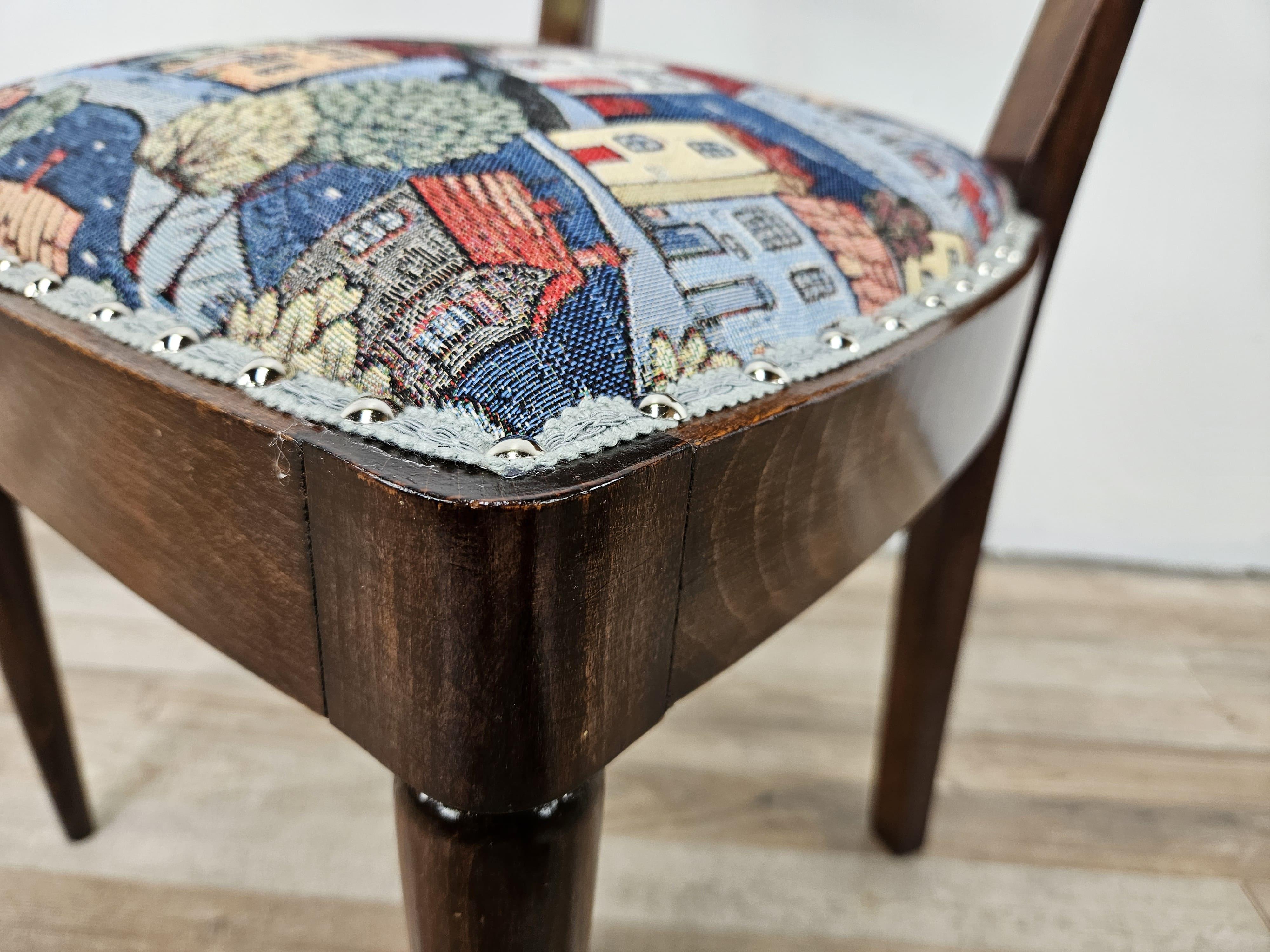 Sedia e sgabello Art Decò per camera da letto in noce con tessuto fantasy 1930 in vendita 4
