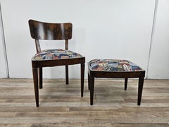 Art Deco Stuhl und Hocker für das Schlafzimmer in Nussbaum mit Fantasiestoff aus den 1930er Jahren