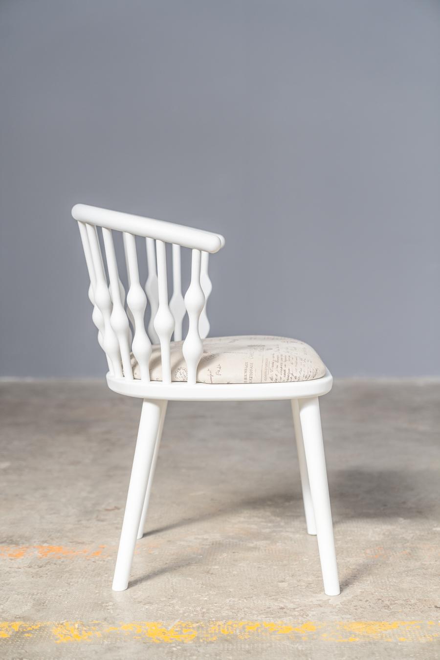 Matt white painted beech chair, 1970 fabric upholstered seat, set 6 For Sale 10