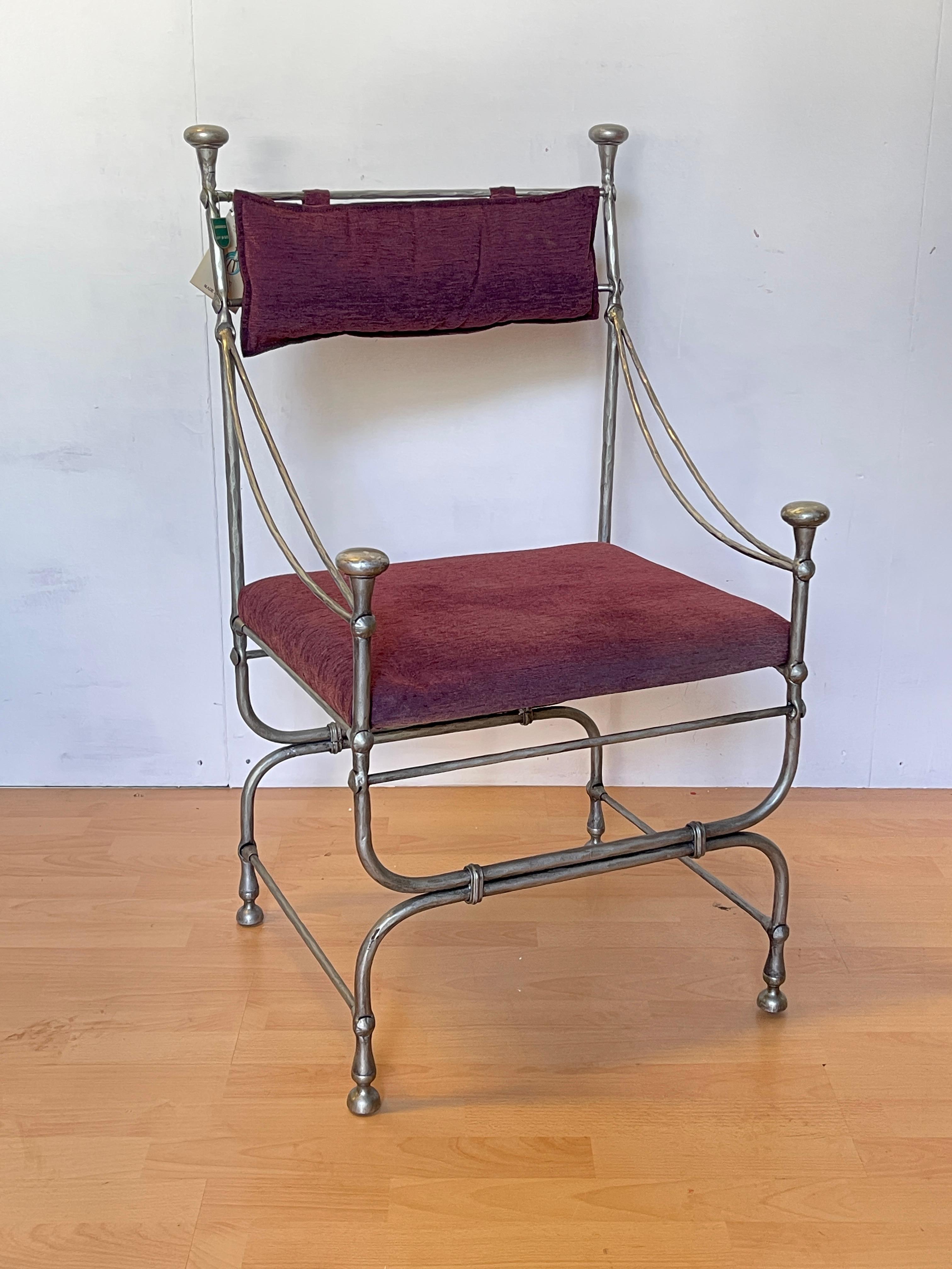 Sedia in Ferro Battuto con Seduta in Velluto Burdeos - Stile Medievale Terciopelo en venta
