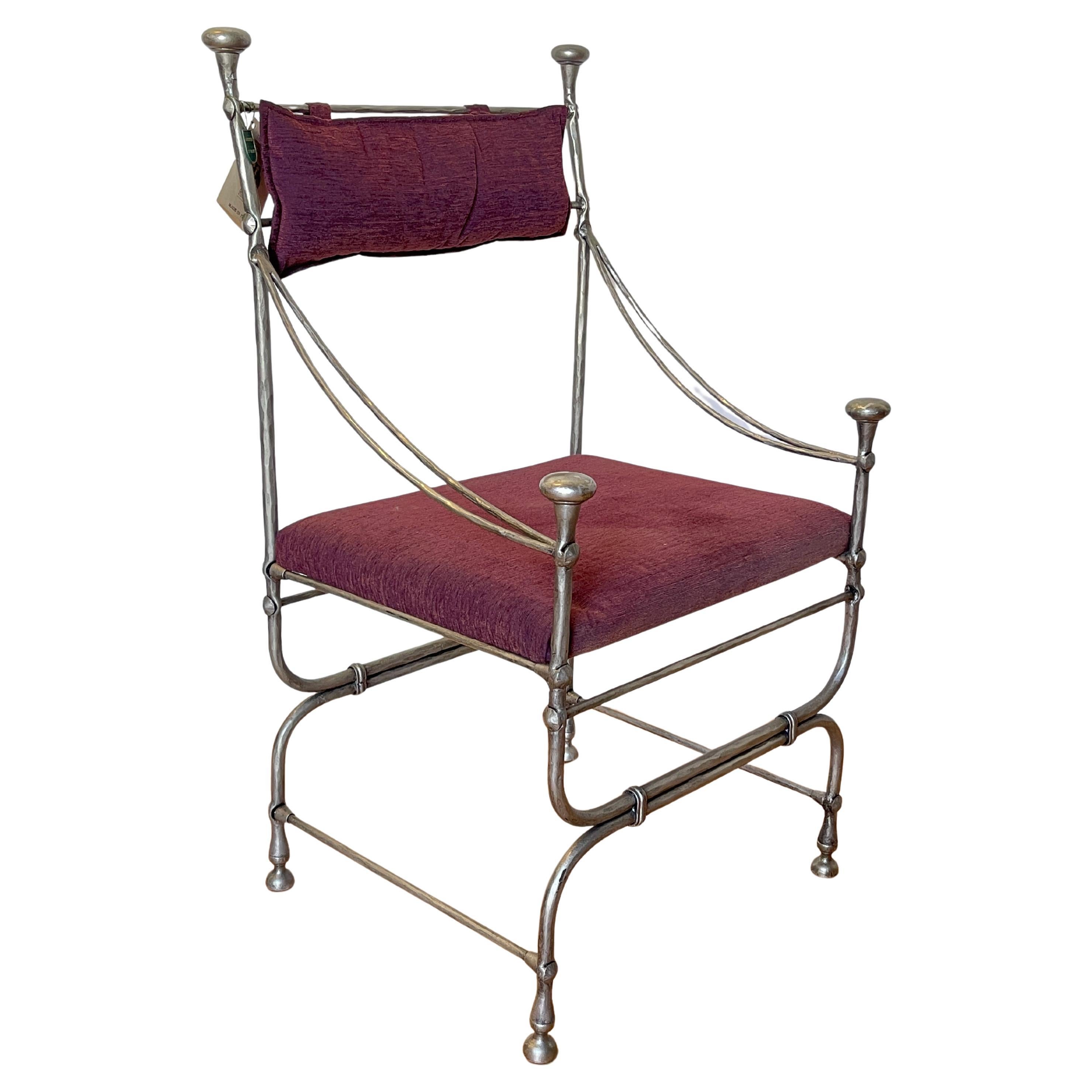 Sedia in Ferro Battuto con Seduta in Velluto Burdeos - Stile Medievale en venta