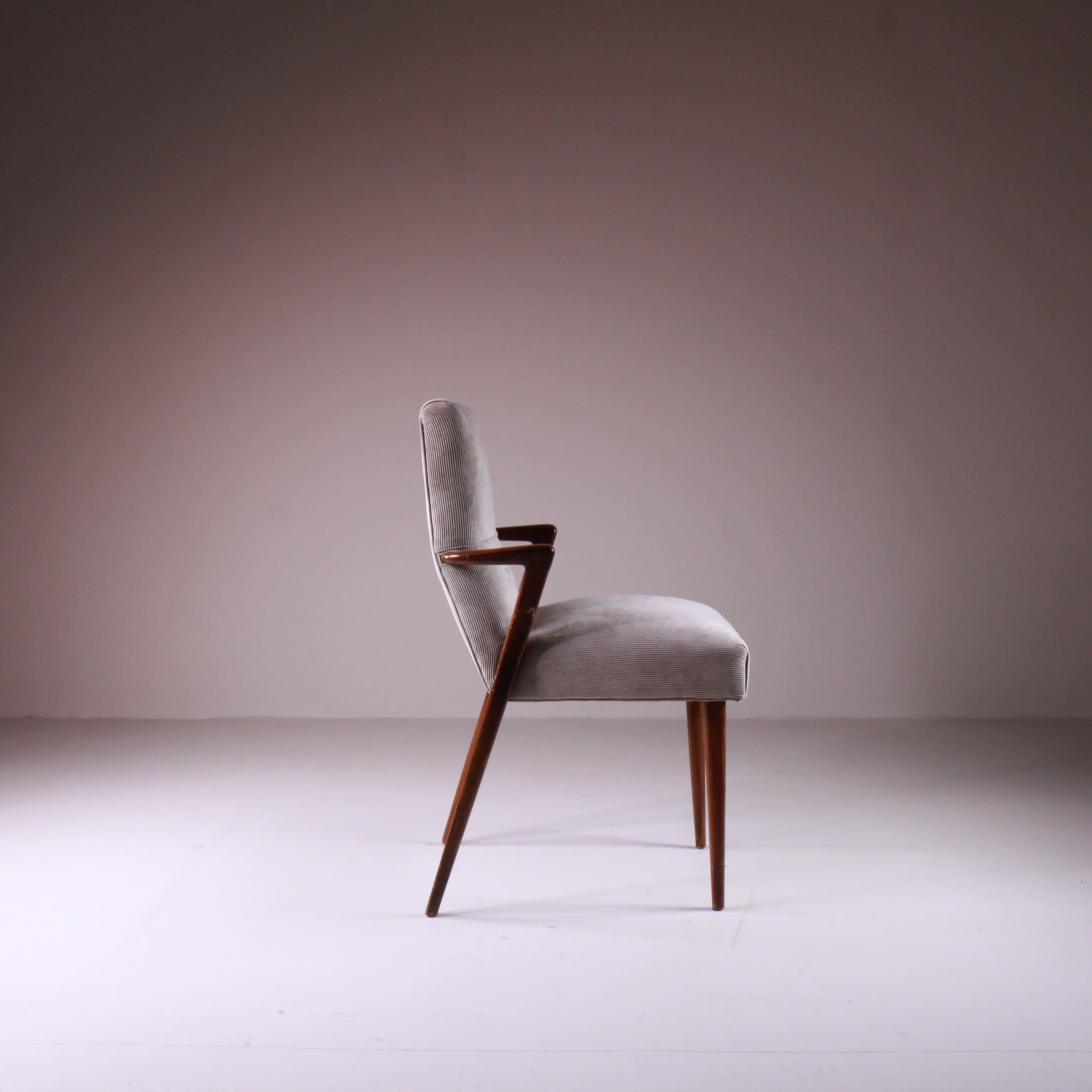 Sedia in stile Mid-Century, in velluto e legno, 1960 In Good Condition In Milano, Lombardia