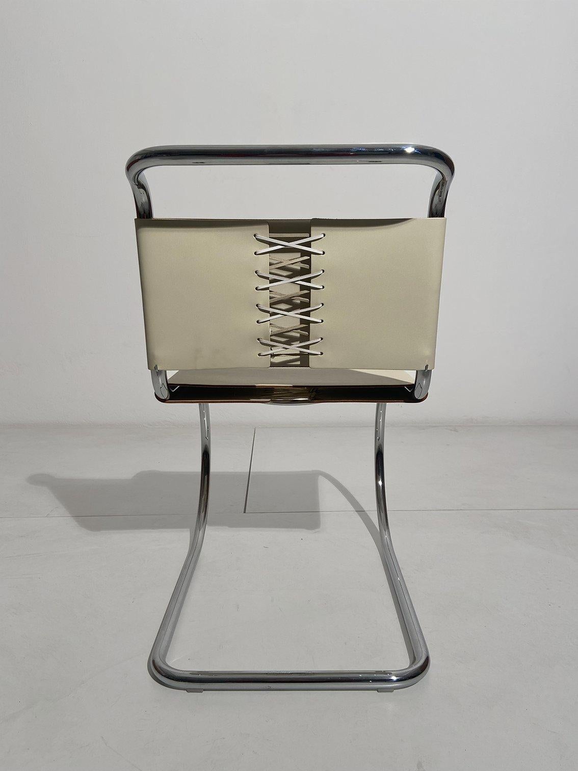 Herr Stuhl, entworfen von Mies Van Der Rohe im Jahr 1927 und hergestellt von Knoll im Zustand „Gut“ im Angebot in Ravenna, IT