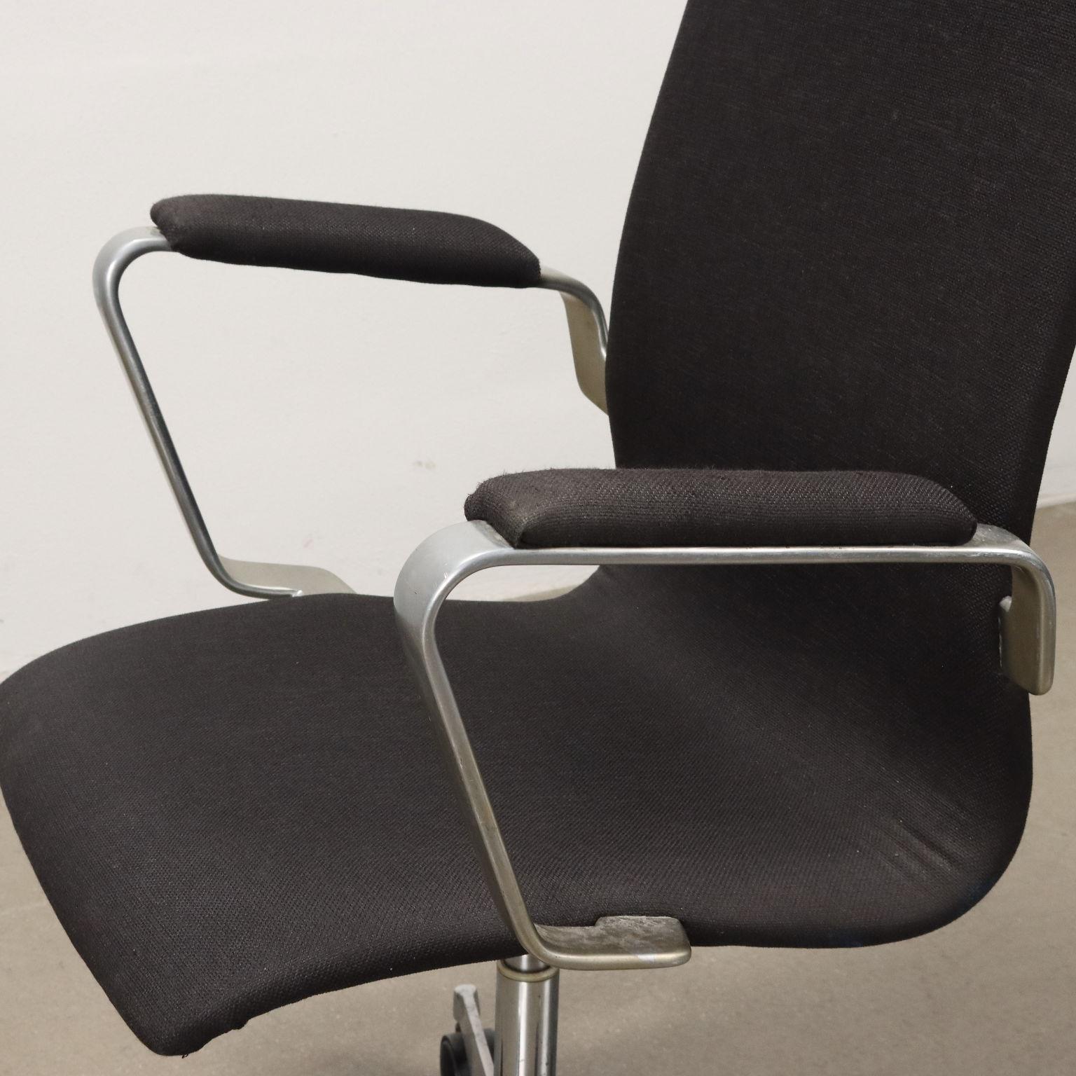 Danish Oxford Chair by Arne Jacobsen for Fritz Hansen 1980s For Sale