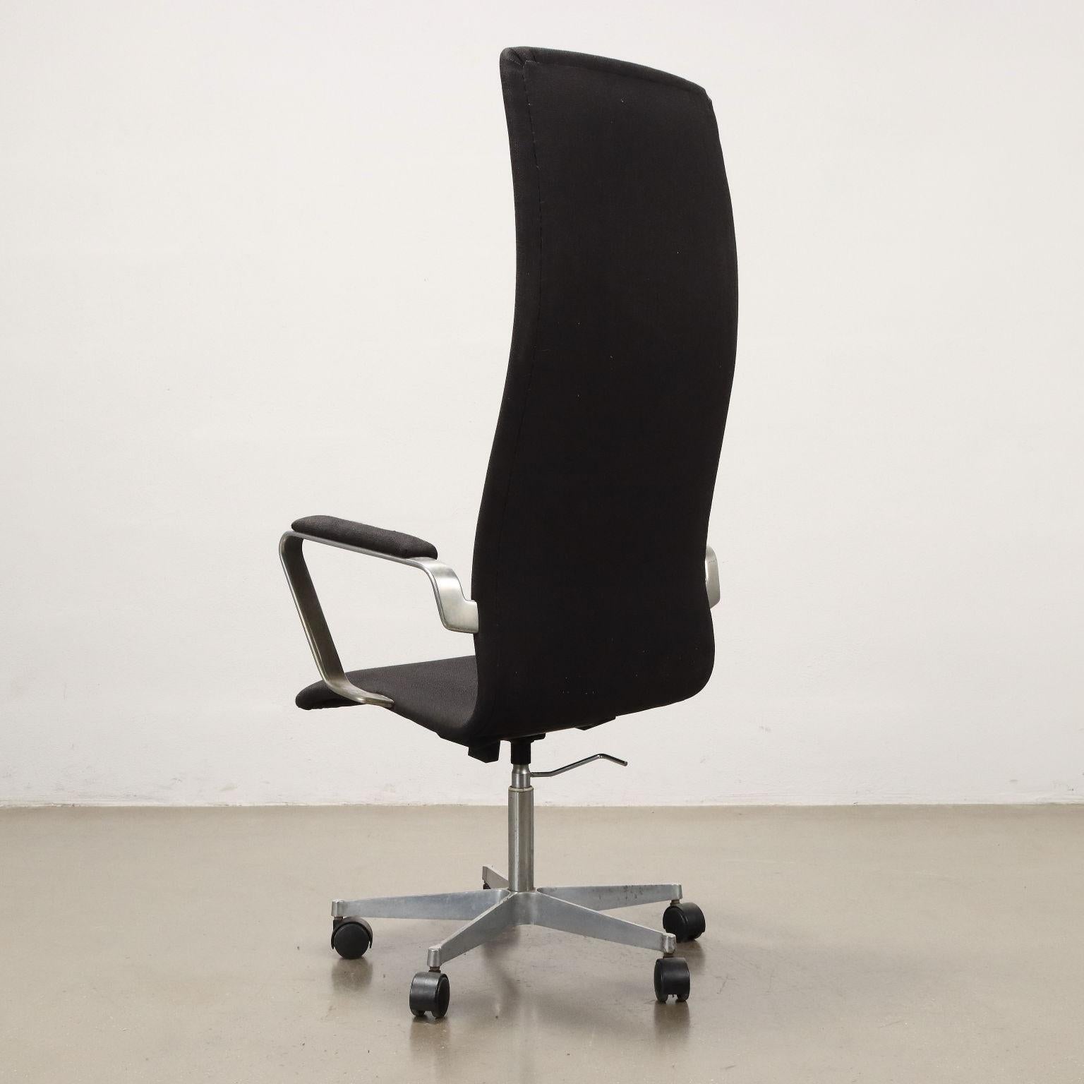 Aluminum Oxford Chair by Arne Jacobsen for Fritz Hansen 1980s For Sale