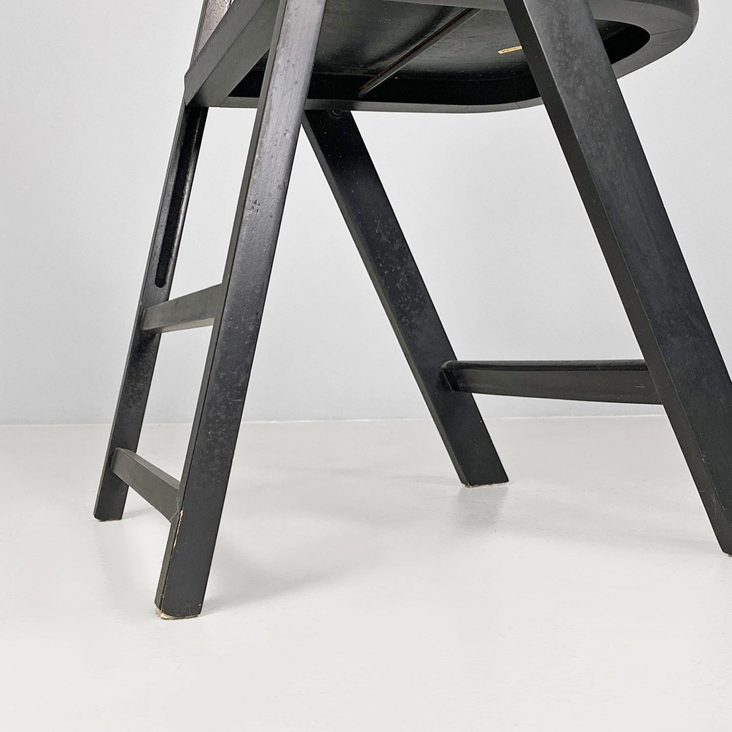 Italian folding chair, black wood, Achille and Pier Giacomo Castiglioni 1960s For Sale 6