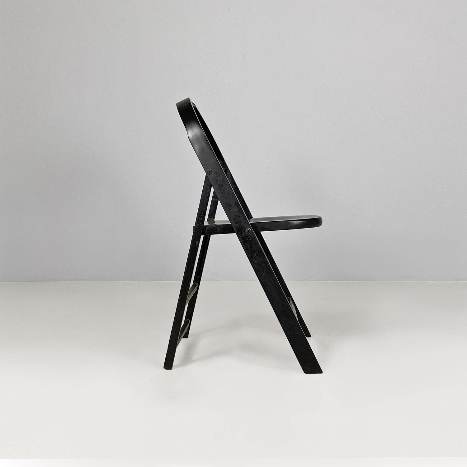 Italian folding chair, black wood, Achille and Pier Giacomo Castiglioni 1960s In Good Condition For Sale In MIlano, IT