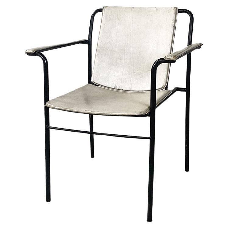Italian modern folding chair in white leather and black metal, ca. 1980. For Sale