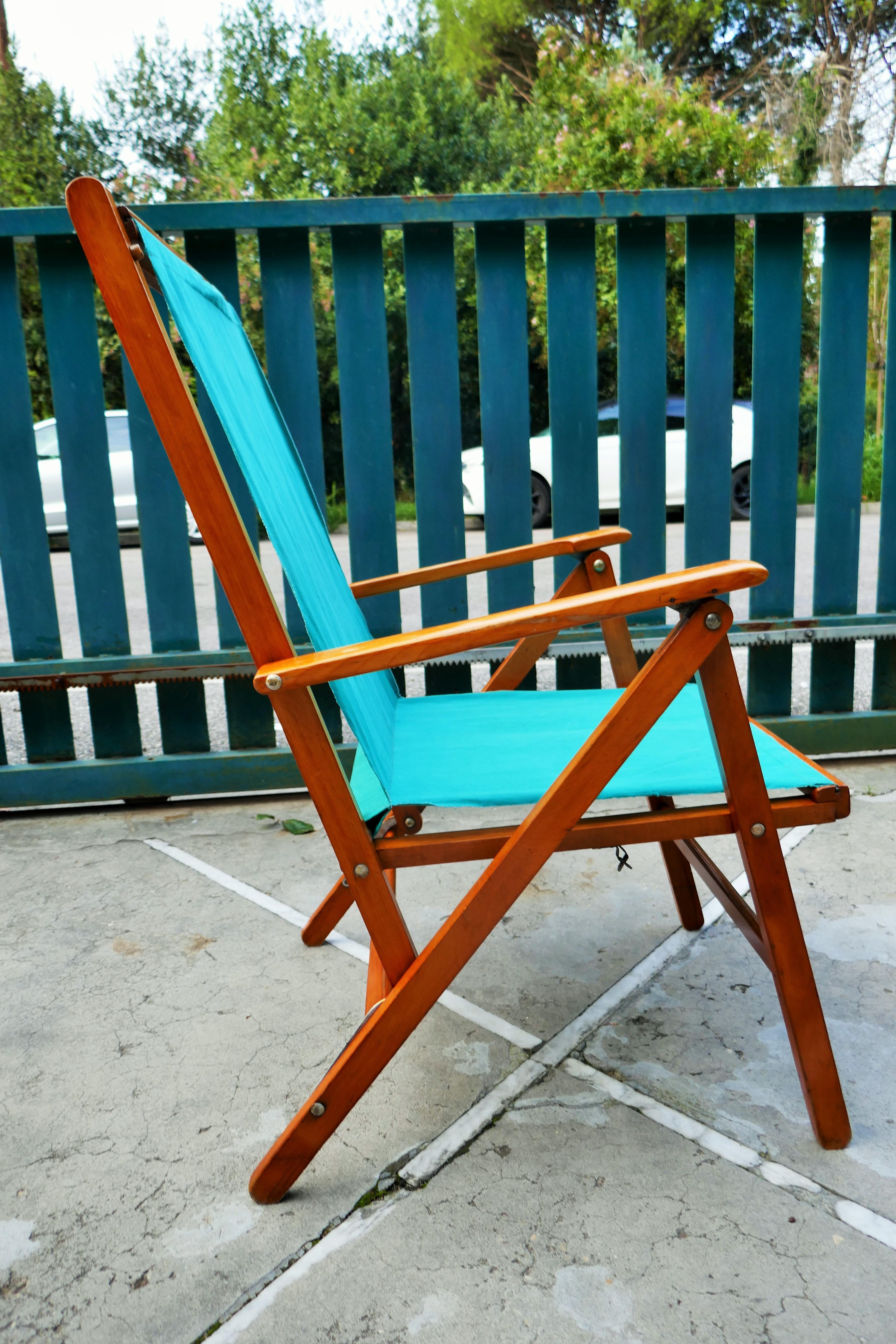 Mid-20th Century Chaise pliante produite par Reguitti. Dans le style de Carl Hauner en vente
