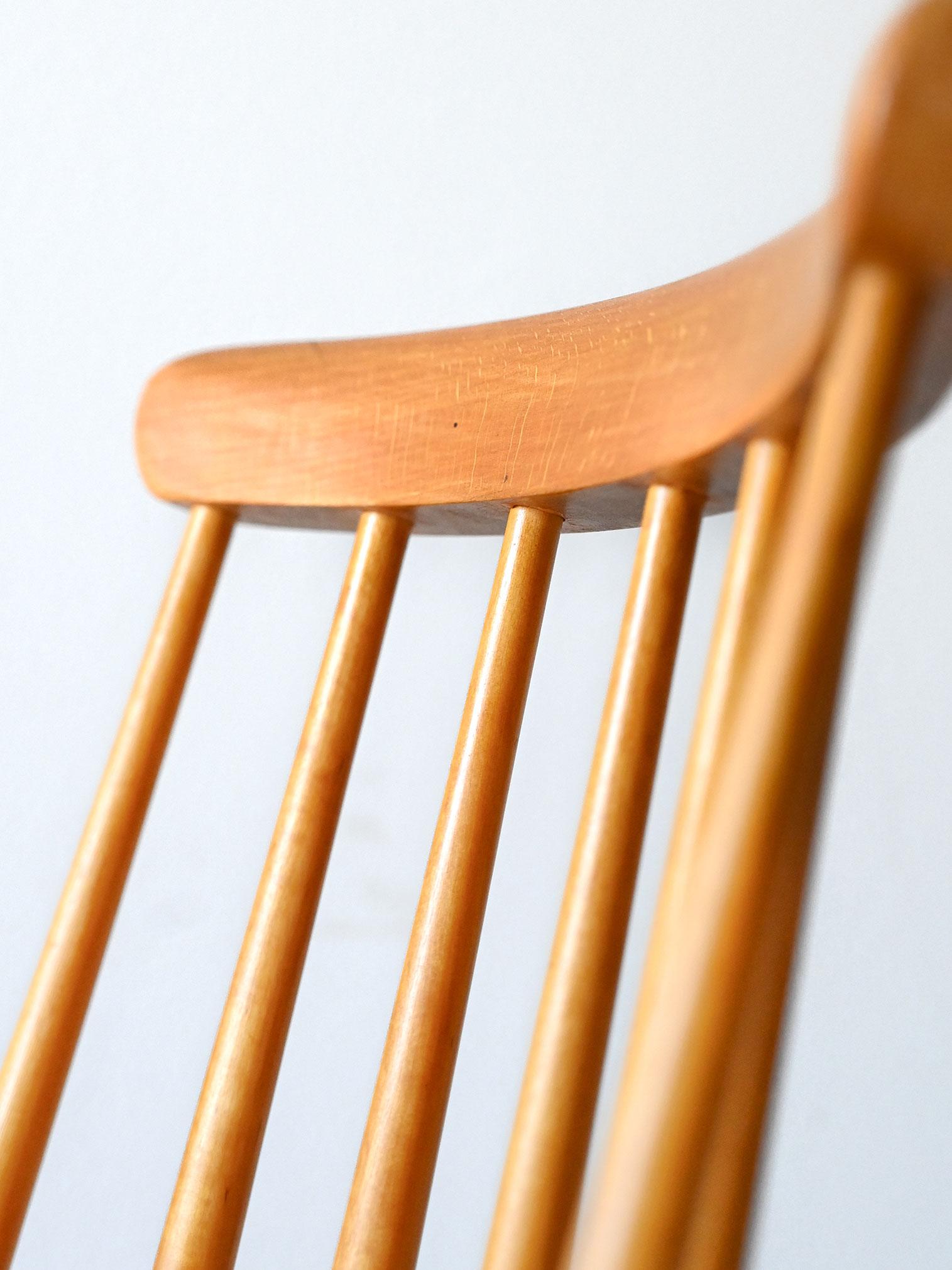 Chaise suédoise 'Pinnstol' des années 1960 - Assise en teck et structure en hêtre Bon état - En vente à Brescia, IT