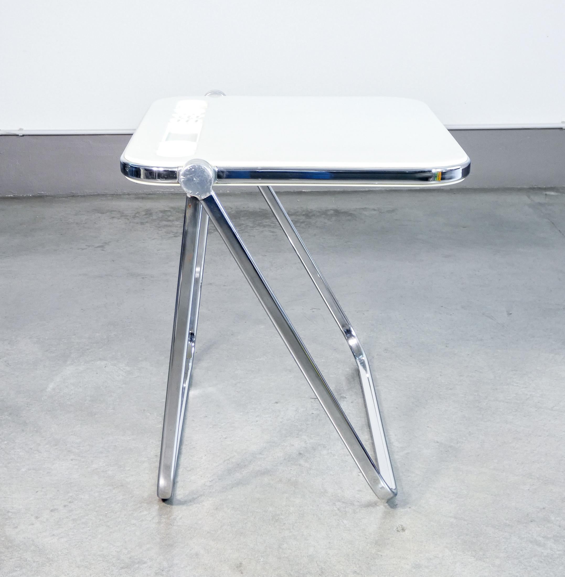 Plia chair and Plato desk, design G. PIRETTI for Anonima CASTELLI. 1980s For Sale 1