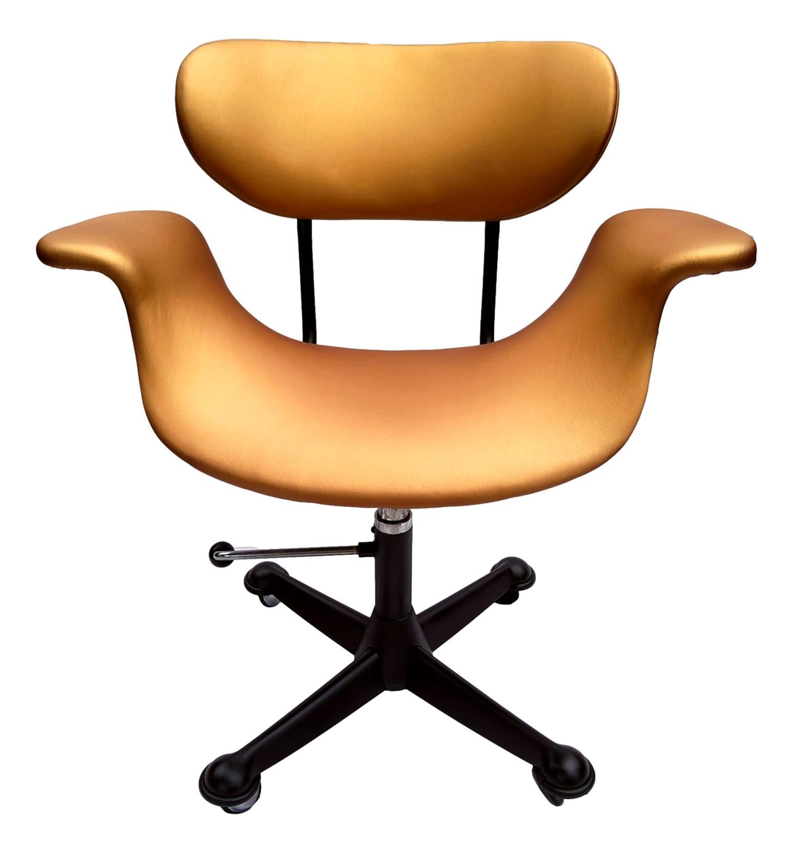 splendid presidential swivel chair, design gastone rinaldi for rima di padova, italy, 1970

made on black lacquered metal frame, seat ending in two arms with harmonious and attractive design, exposed wood and beige/brown/gold fabric upholstery,