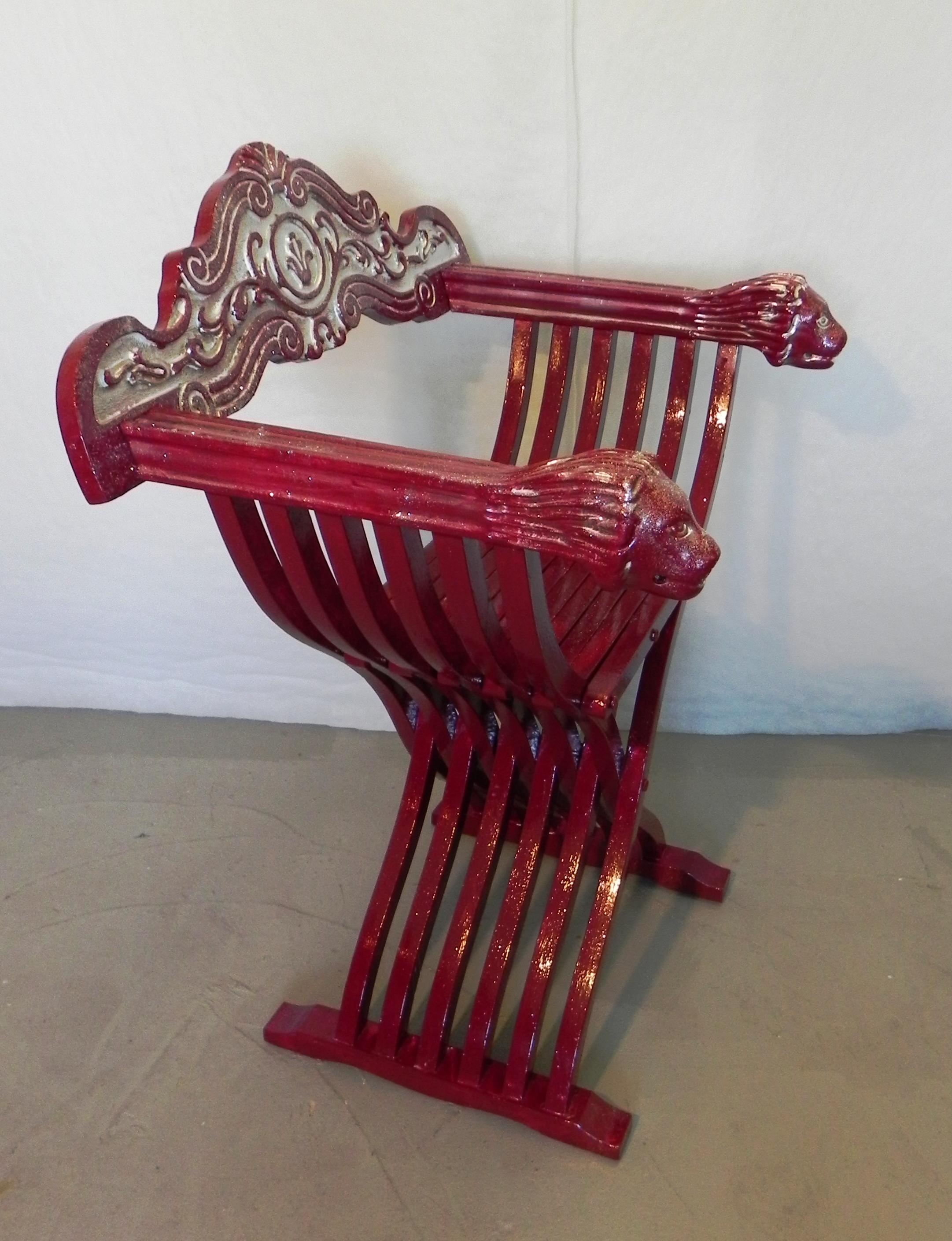 Bois chaise Savonarola, Trône rouge en vente