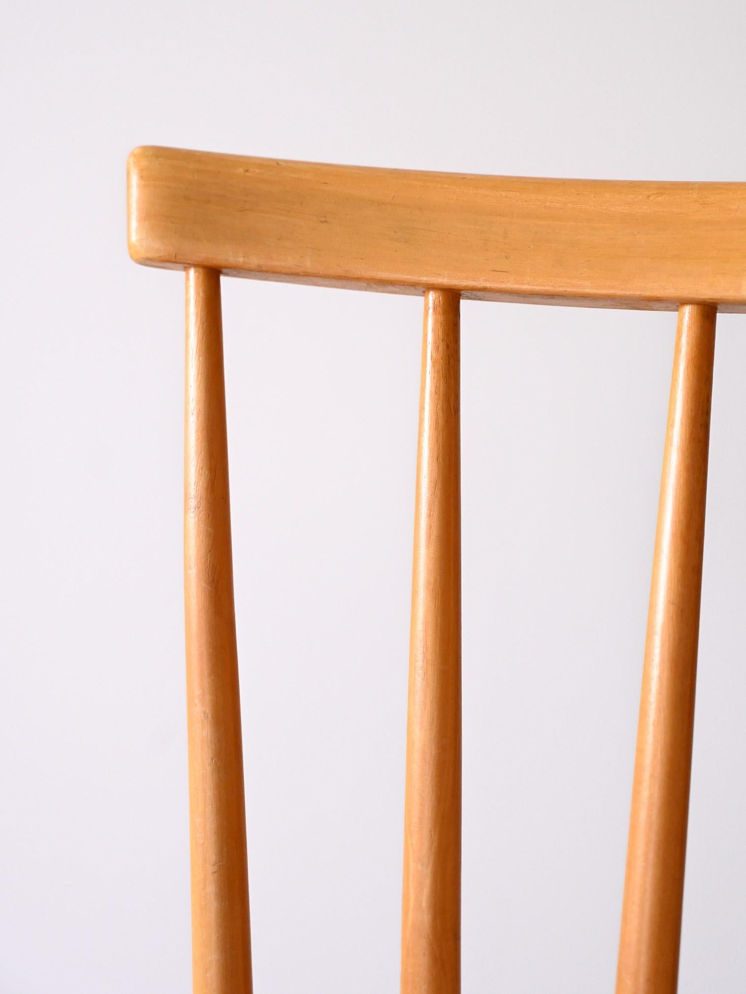 Pinnstolar Skandinavischer Stuhl (Mid-20th Century) im Angebot