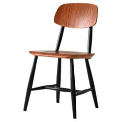 Sedia scandinava vintage con struttura nera