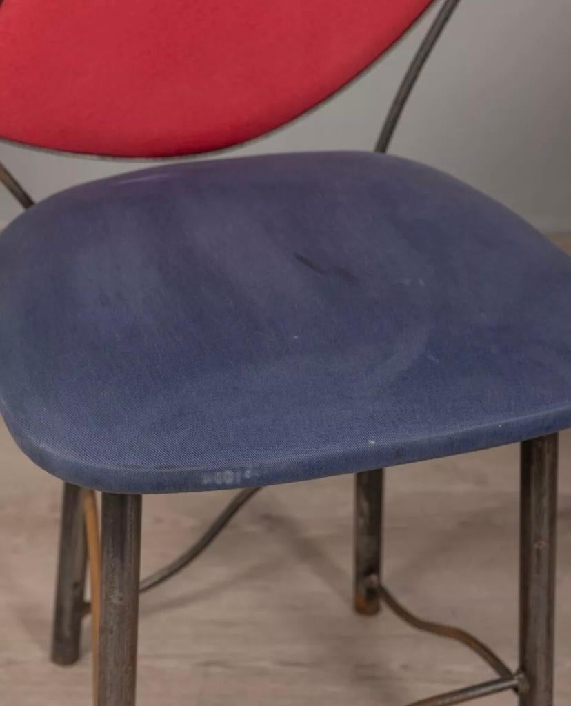 Sedia scultorea vintage anni 70 in ferro e tessuto design Italiano in vendita 4