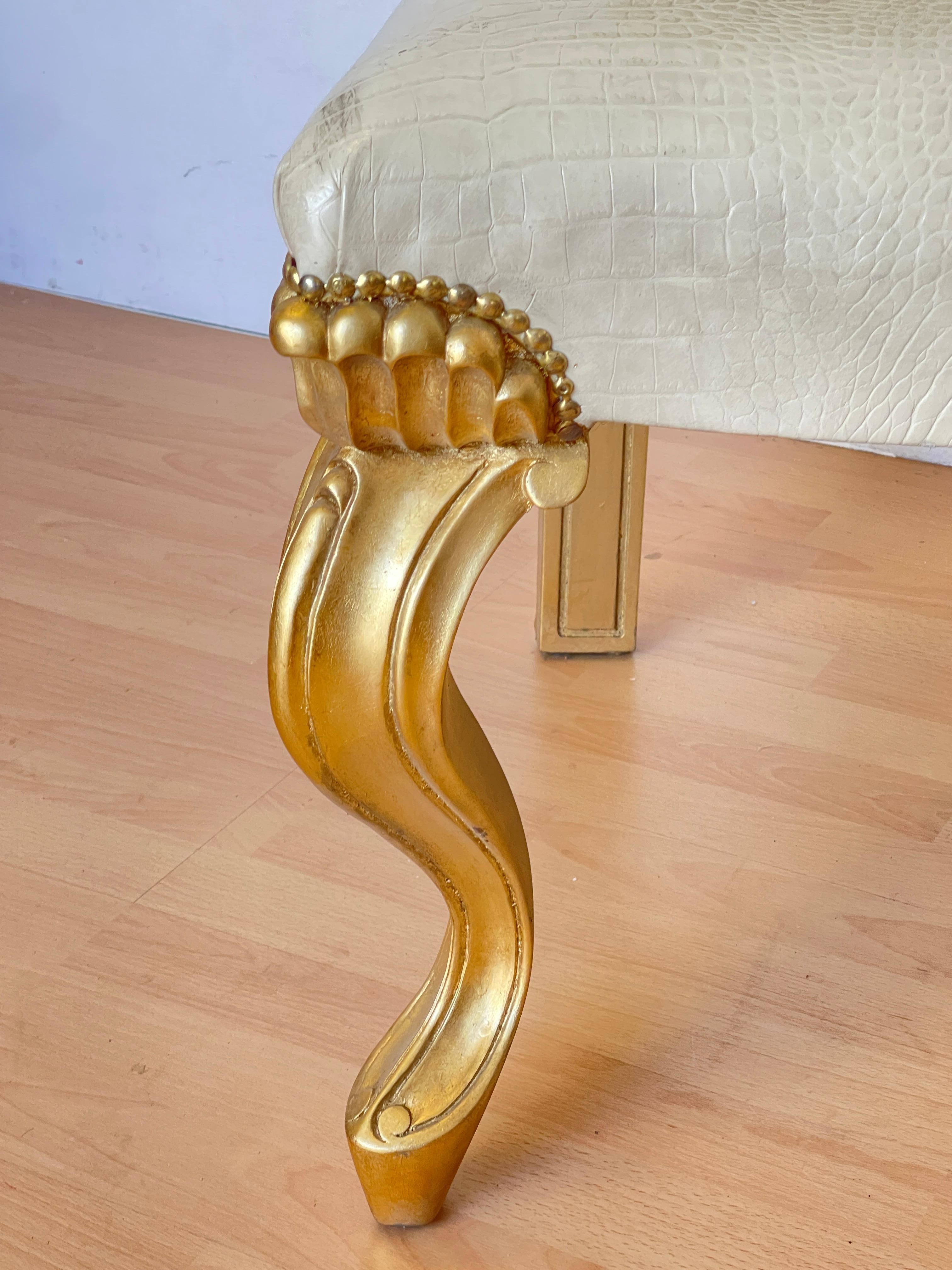 Sedia Trono Barocco Dorato con Rivestimento in Ecopelle Avorio (Barock) im Angebot