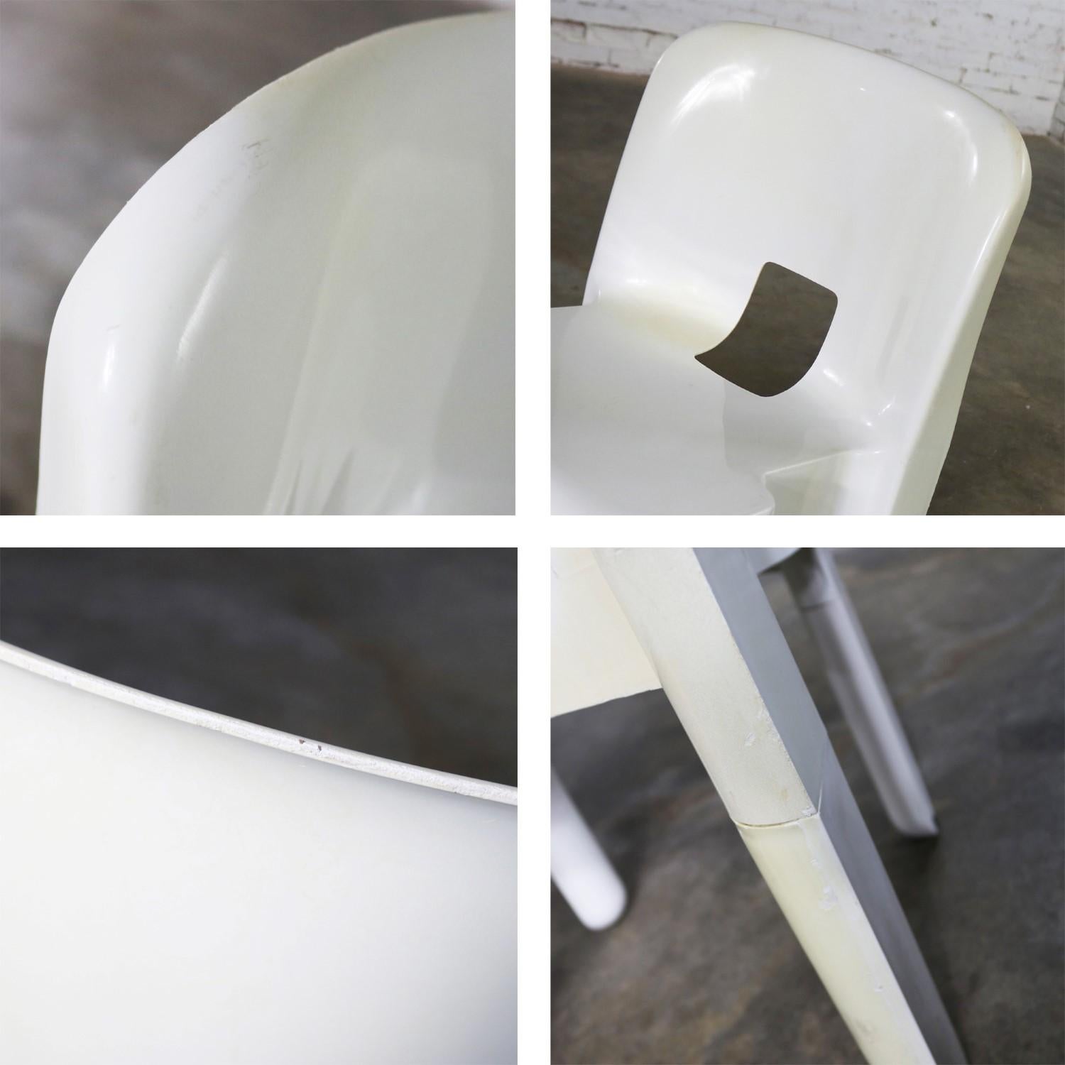 Sedia Universale 4867 Plastic Chair by Joe Columbo for Kartell in White 1