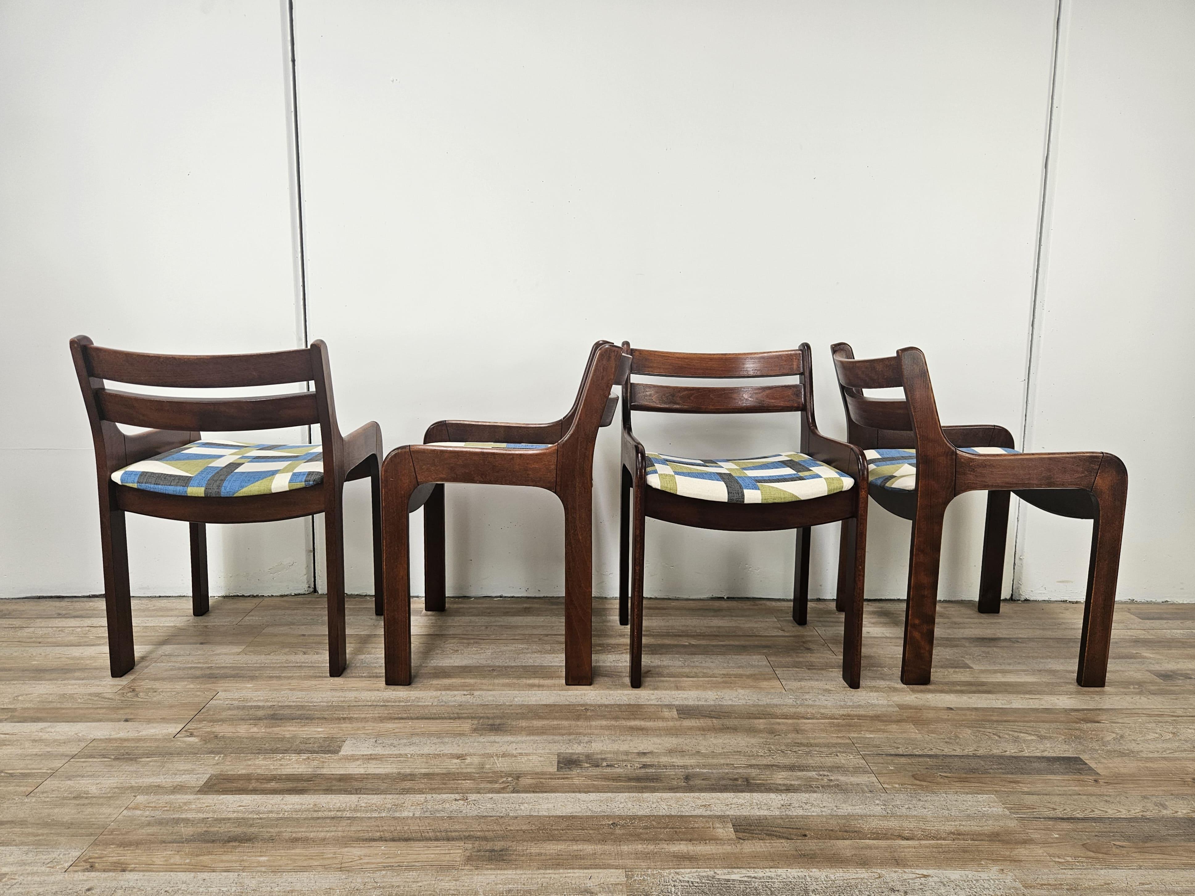 Sedie anni '70 per sala da pranzo o da utilizzare come elementi d'arredo, dal design vintage e ricercato con struttura in legno di faggio e sedute tappezzate in tessuto.

Molto fini e particolari, si prestano ad ogni tipologia di locale.
Linea