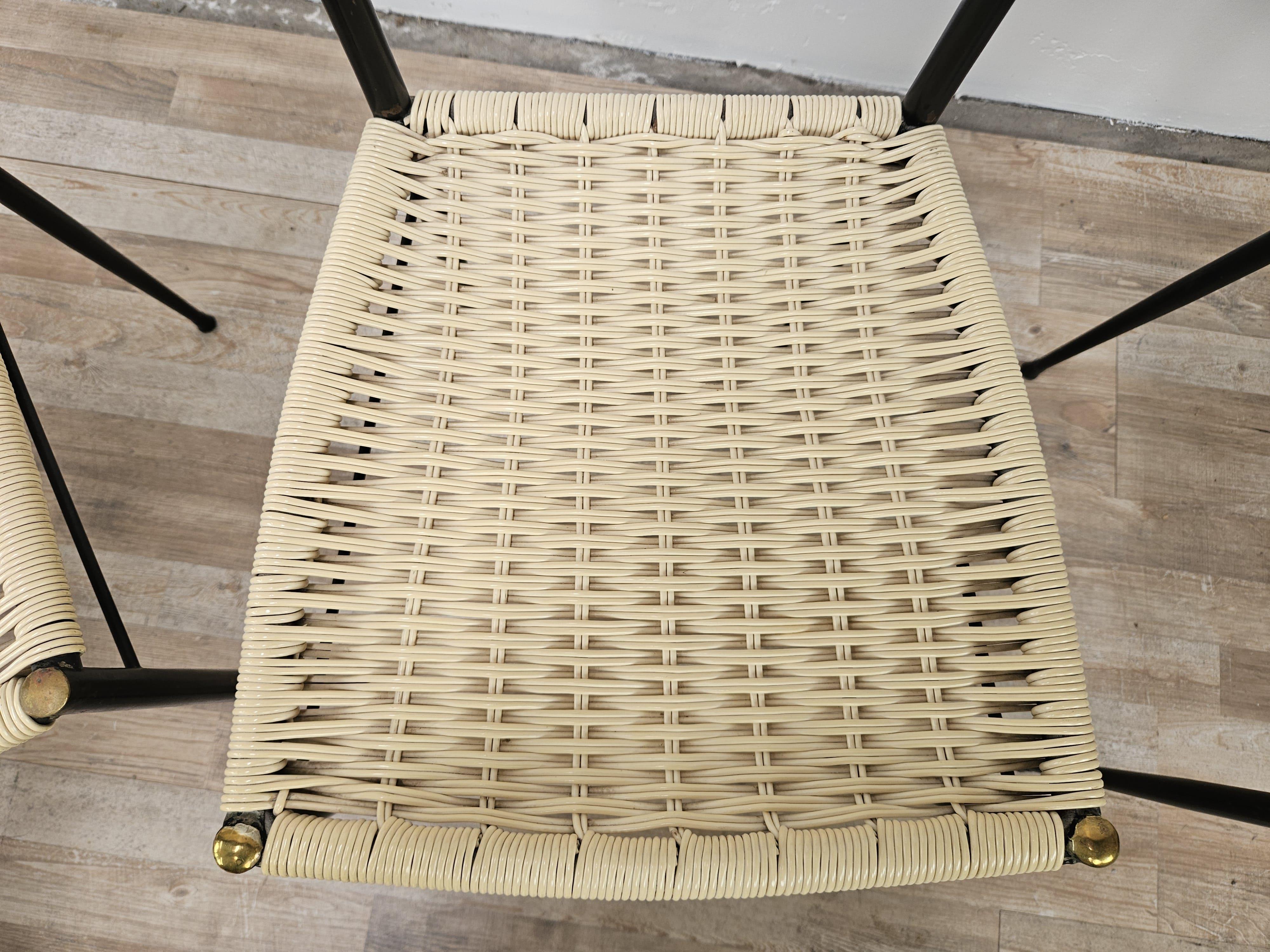 Sillas de comedor de hierro y plástico de los años 70 en venta 3