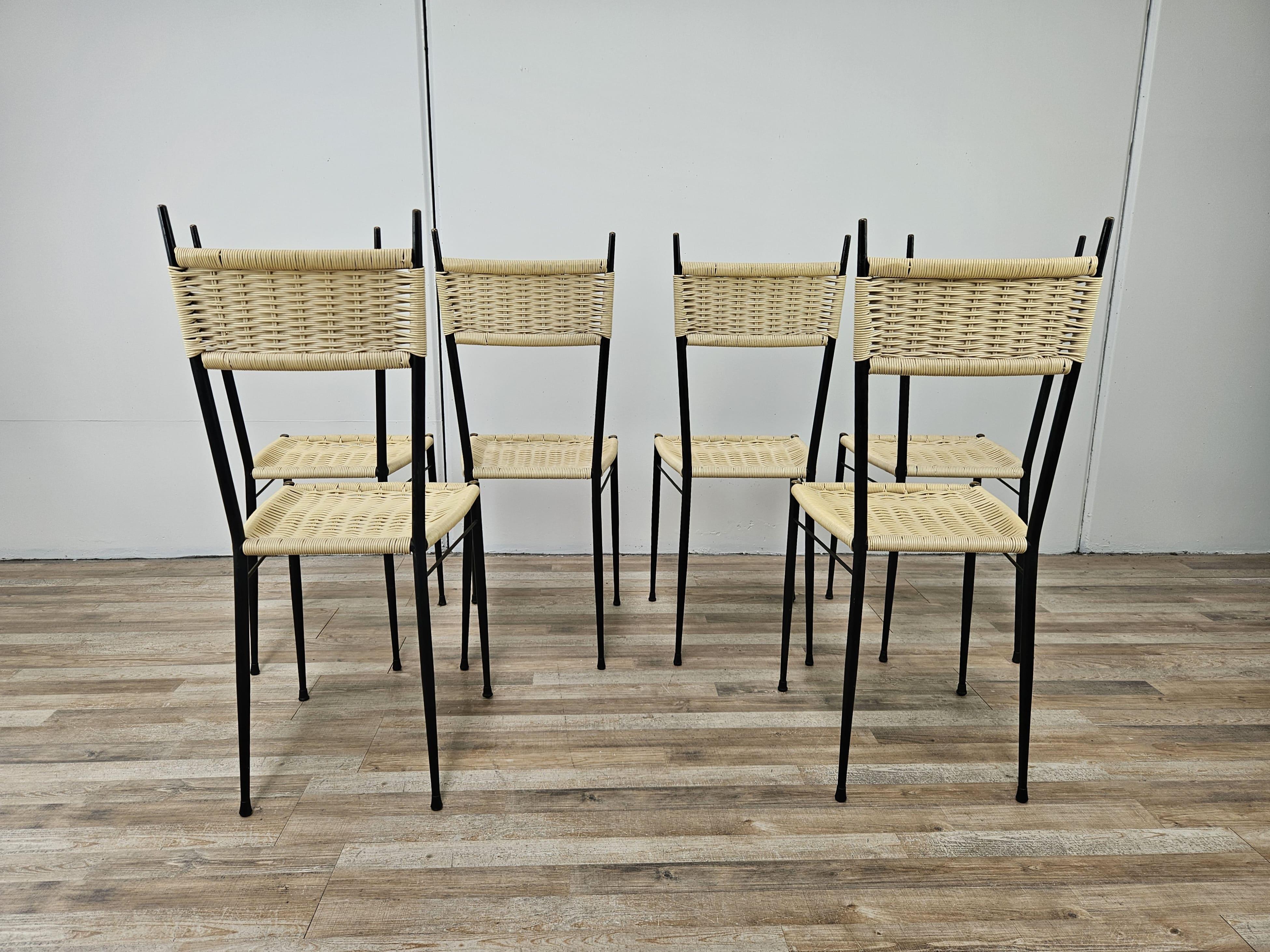 Sillas de comedor de hierro y plástico de los años 70 Italian en venta