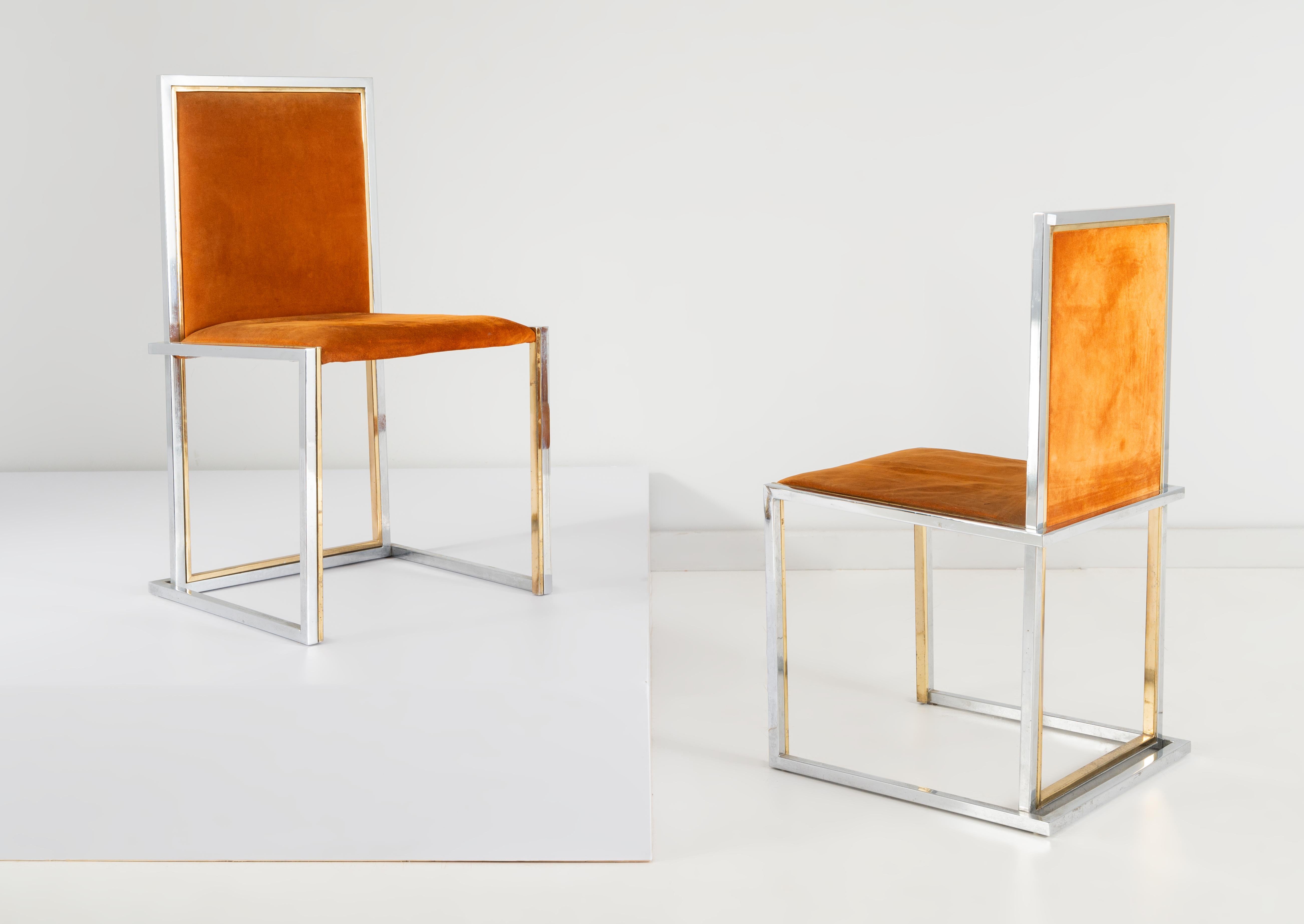 Paire de chaises Willy Rizzo style 1960 
Des produits qui reflètent l'époque du 20e siècle.
Milieu du siècle dernier.
Modernisation des projets d'ateliers ou de bureaux des décorateurs d'intérieur, de l'architecture d'intérieur
Des chaises dont la