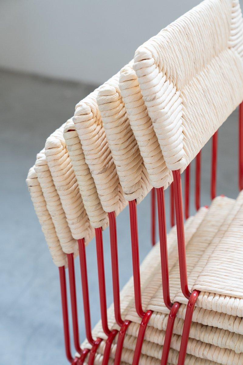 Alian Esszimmerstühle aus rotem Eisen und natürlichem Stroh, handgeflochten im Angebot 1
