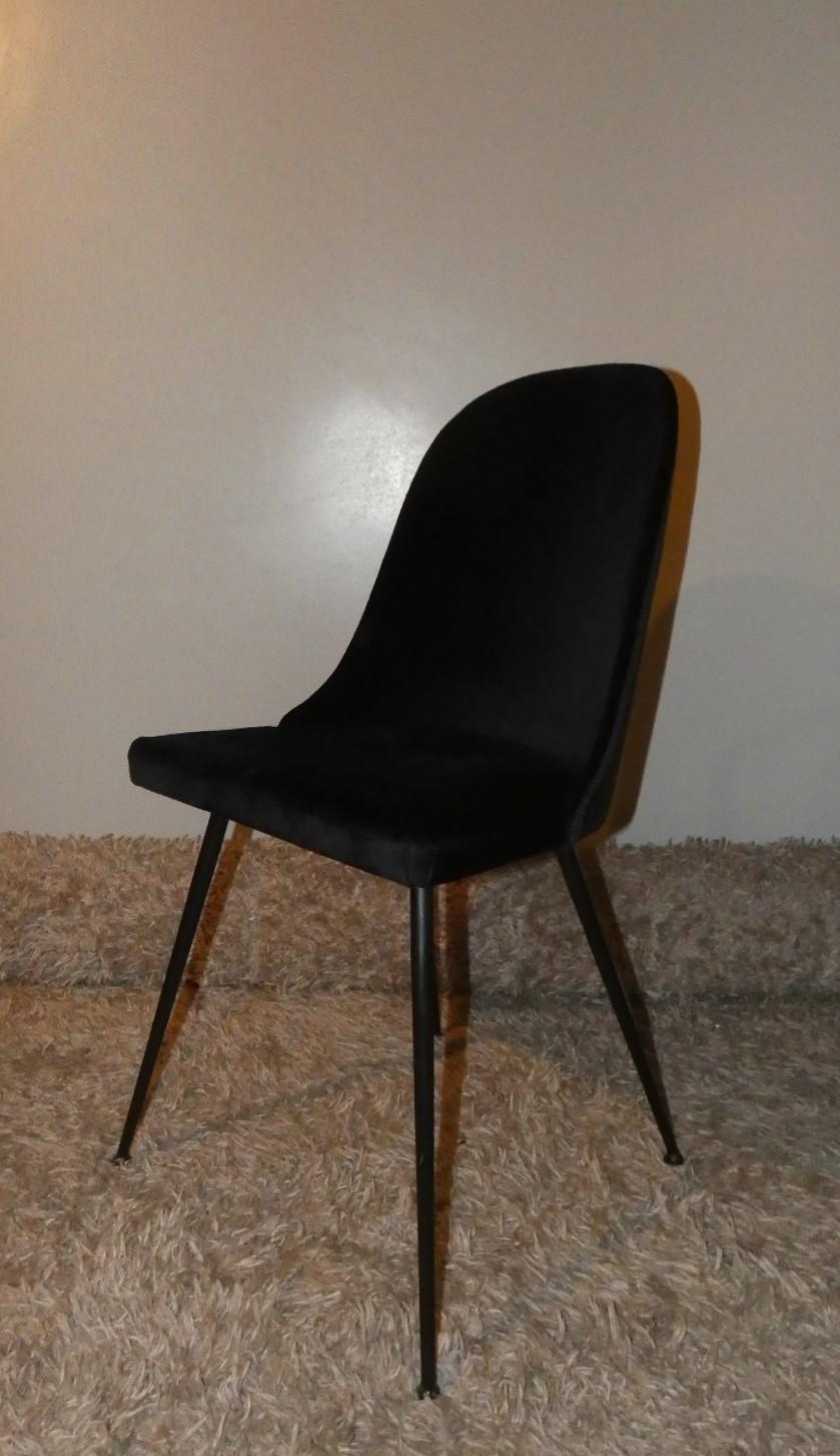 Fait main Sedie da pranzo in velluto nero, Italia, anni '60, set di 4 en vente