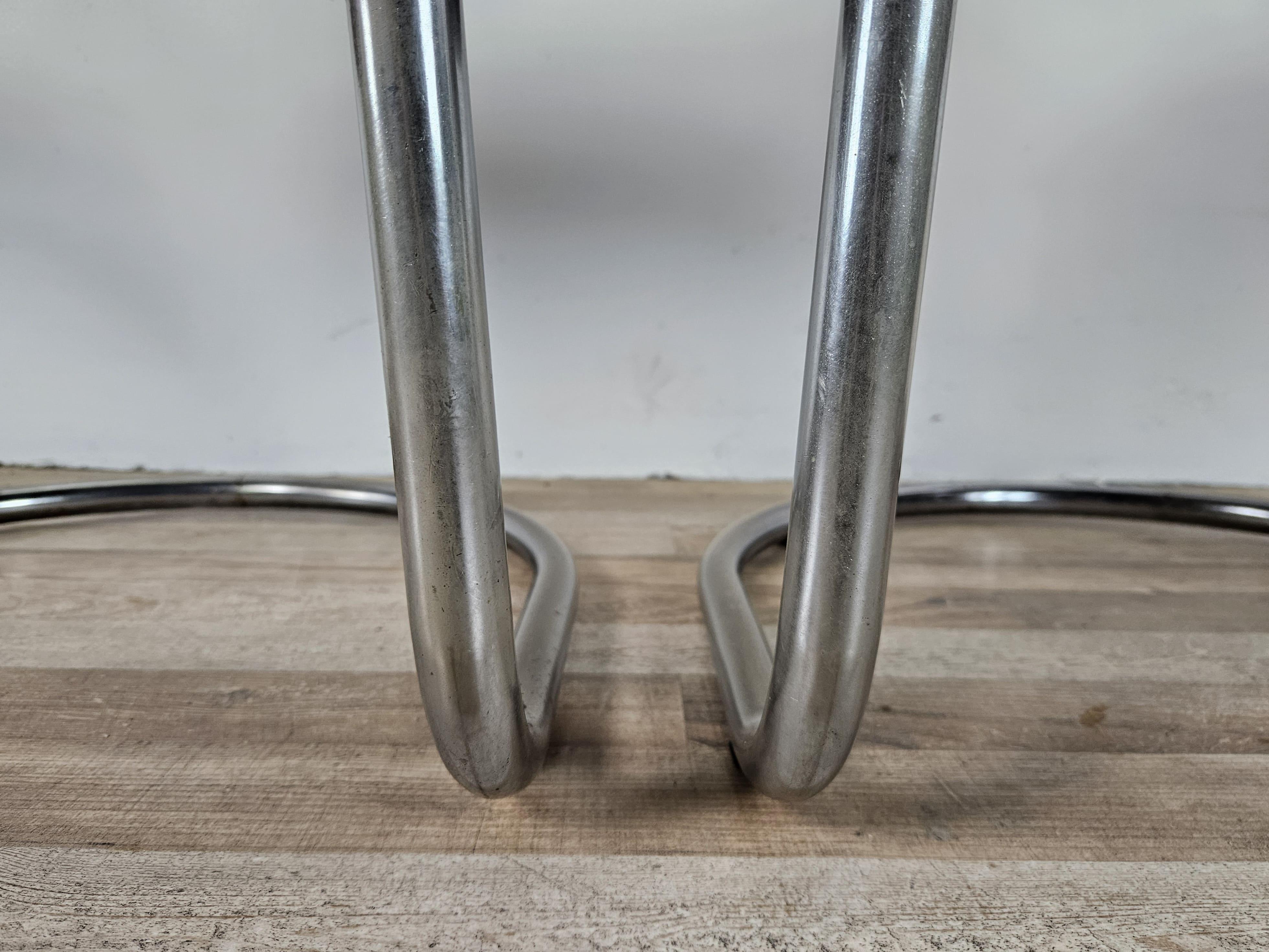 Chaises design italiennes du 20e siècle en métal tubulaire et fourrure brune en vente 7