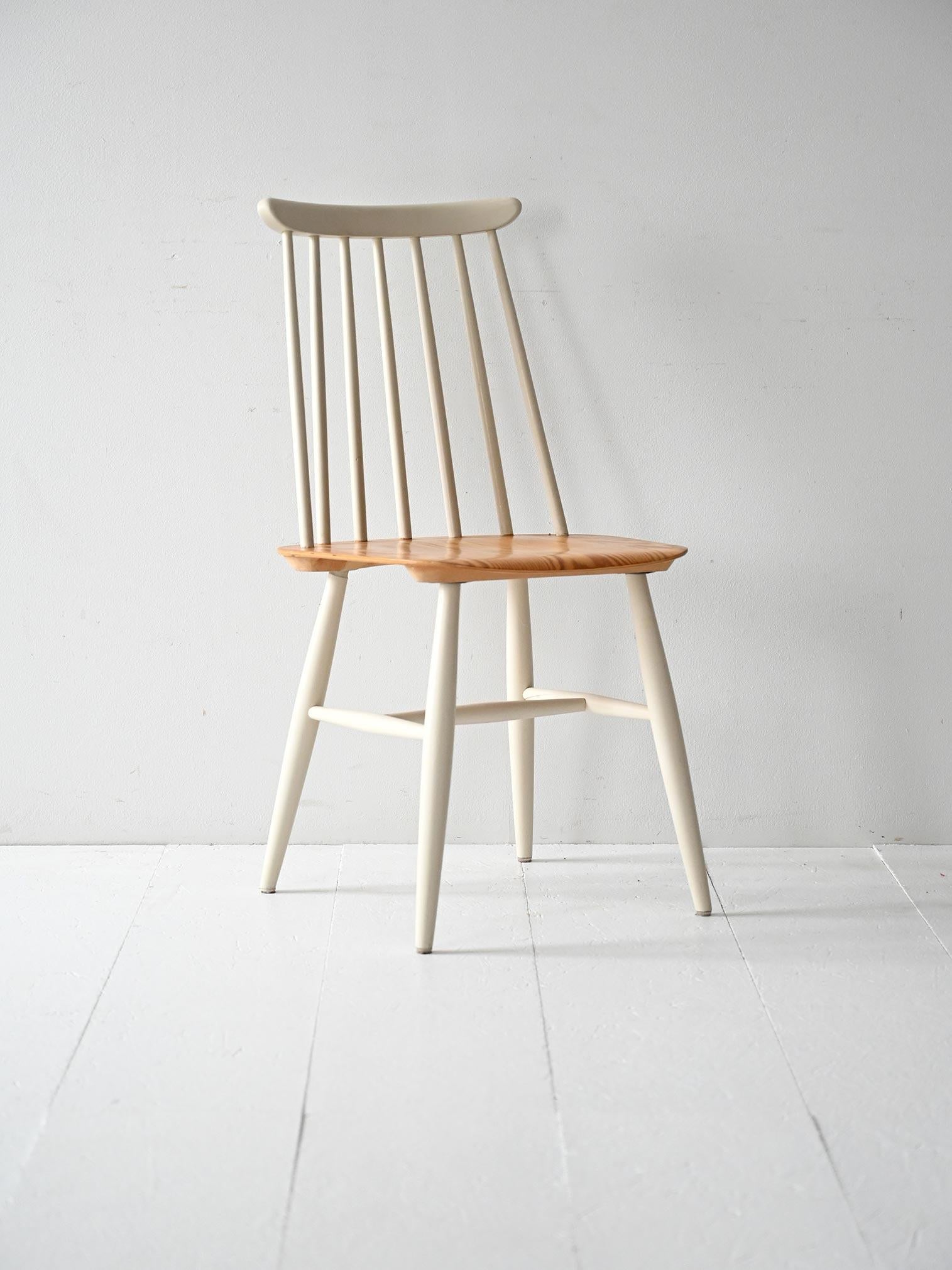 Scandinavo moderno Sedie di Ilmari Tapiovaara modello Fanett bianche in vendita