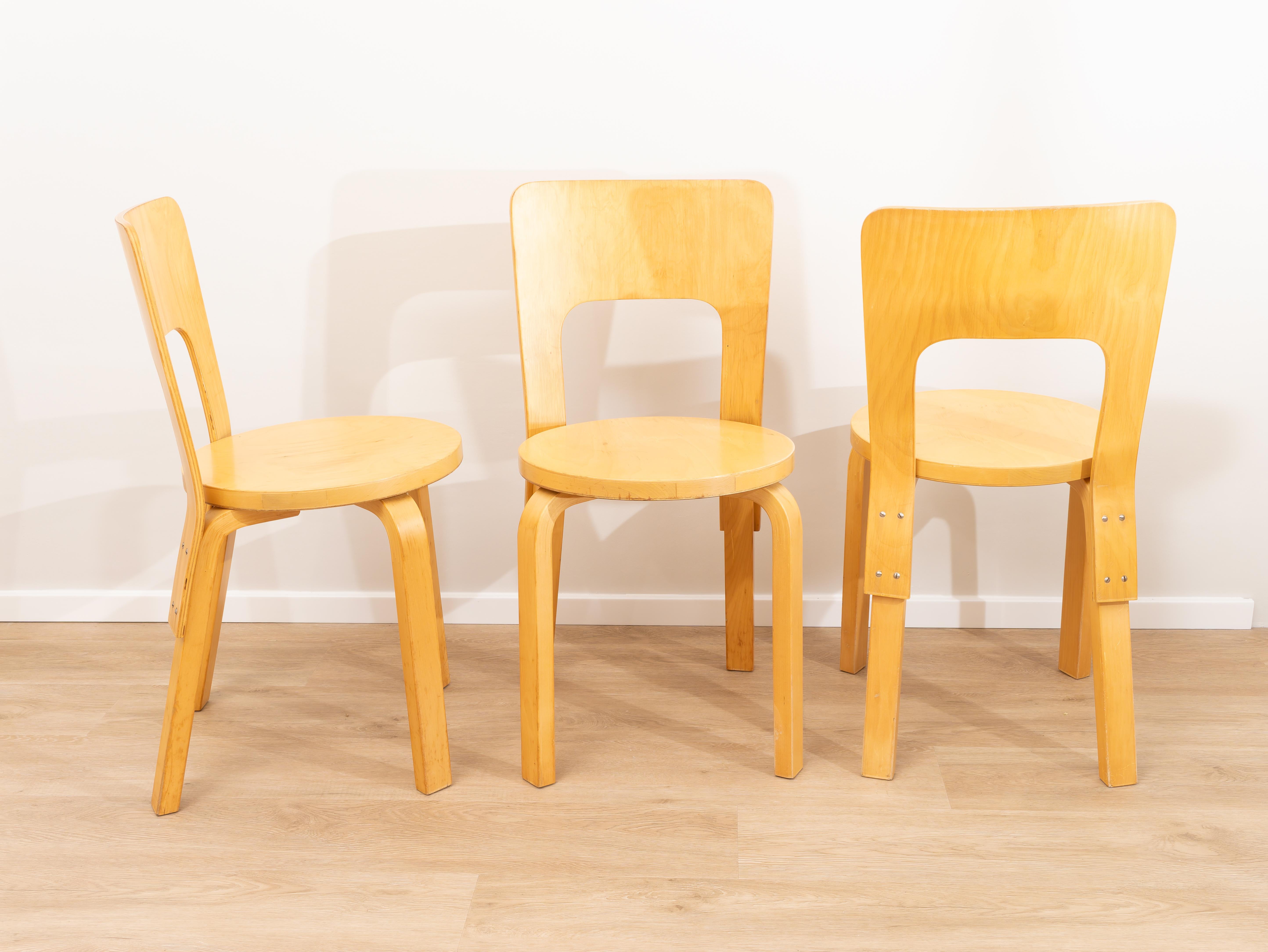 Betulla Sedie E66 di Alvar Aalto per Artek, Finlandia, Anni '50 in vendita