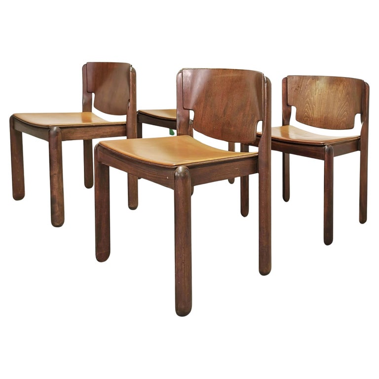 Sedie in noce e pelle modello 122 Vico Magistretti per Cassina