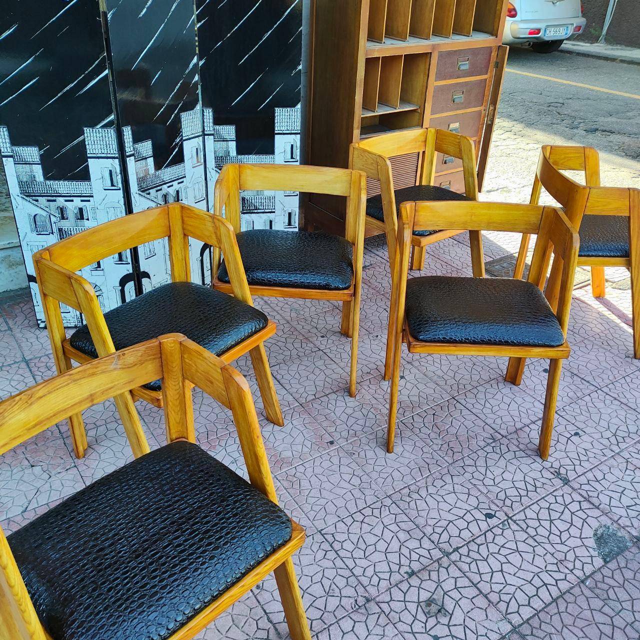 Sillas de cuero y madera de mediados de siglo de Tito Agnoli para Citterio, programa C Italian en venta