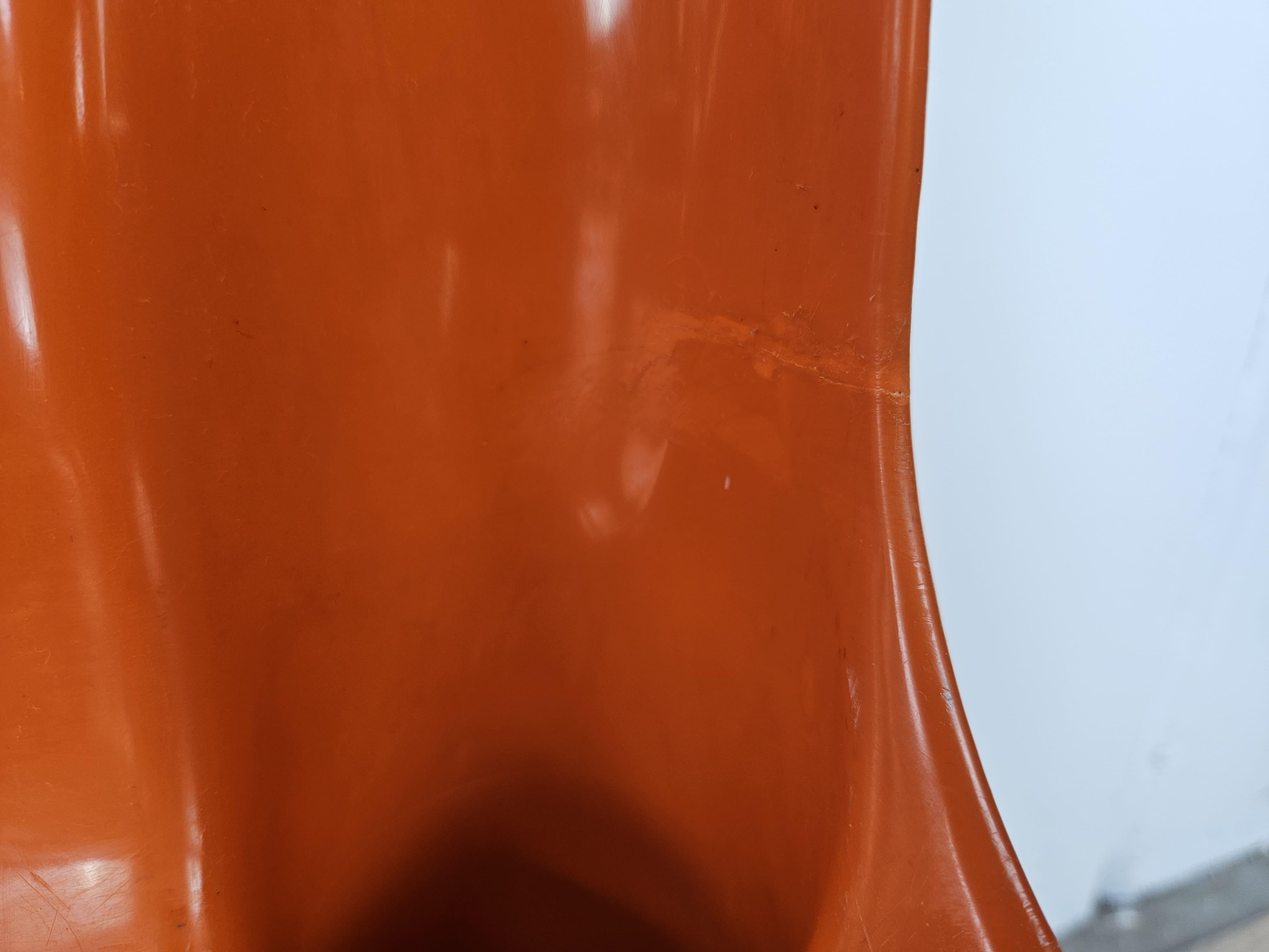 Orangefarbene Kunststoffstühle aus der Casa'70-Kollektion von Albaplast für Dal Vera im Angebot 5