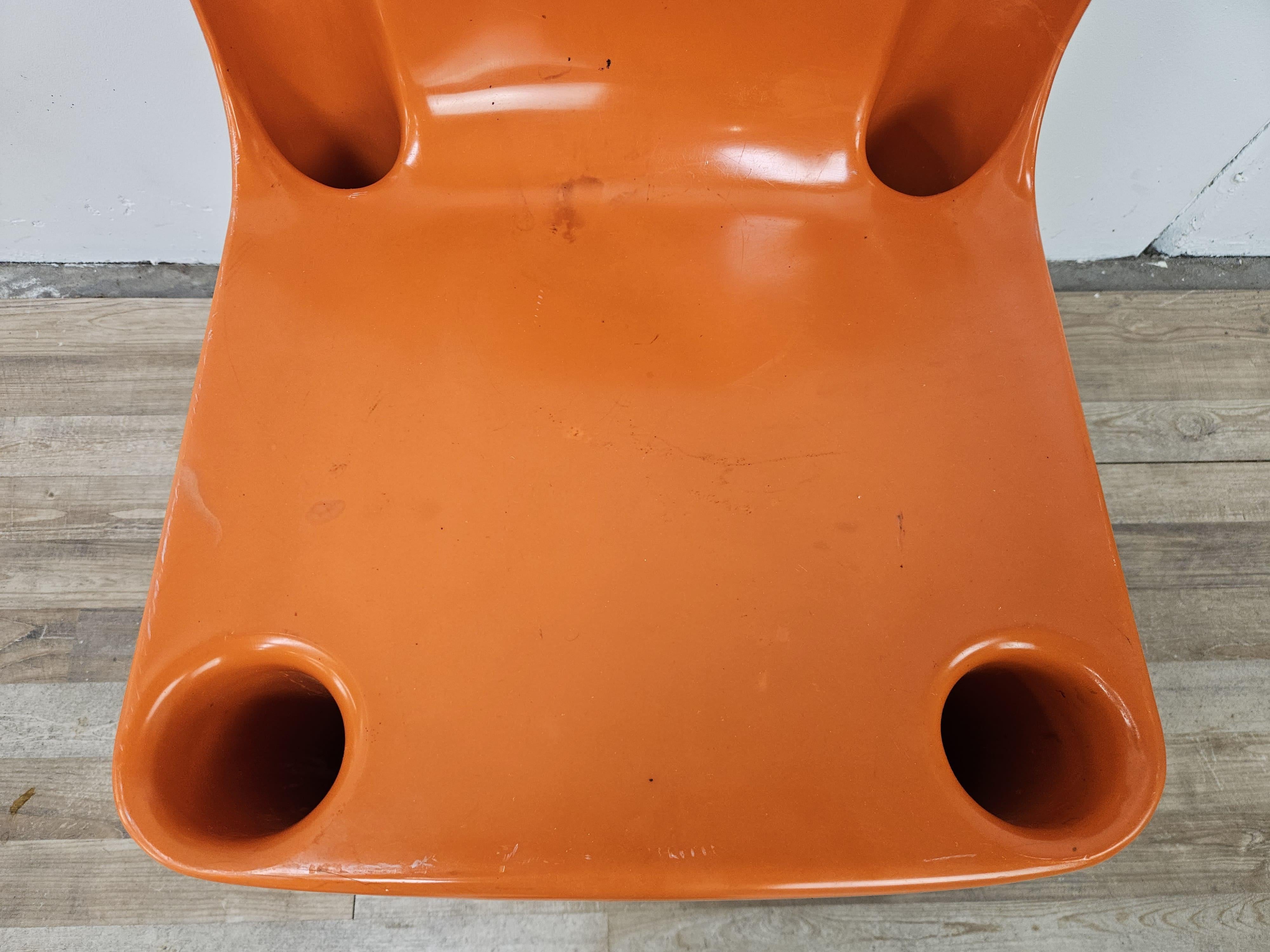 Orangefarbene Kunststoffstühle aus der Casa'70-Kollektion von Albaplast für Dal Vera im Angebot 2