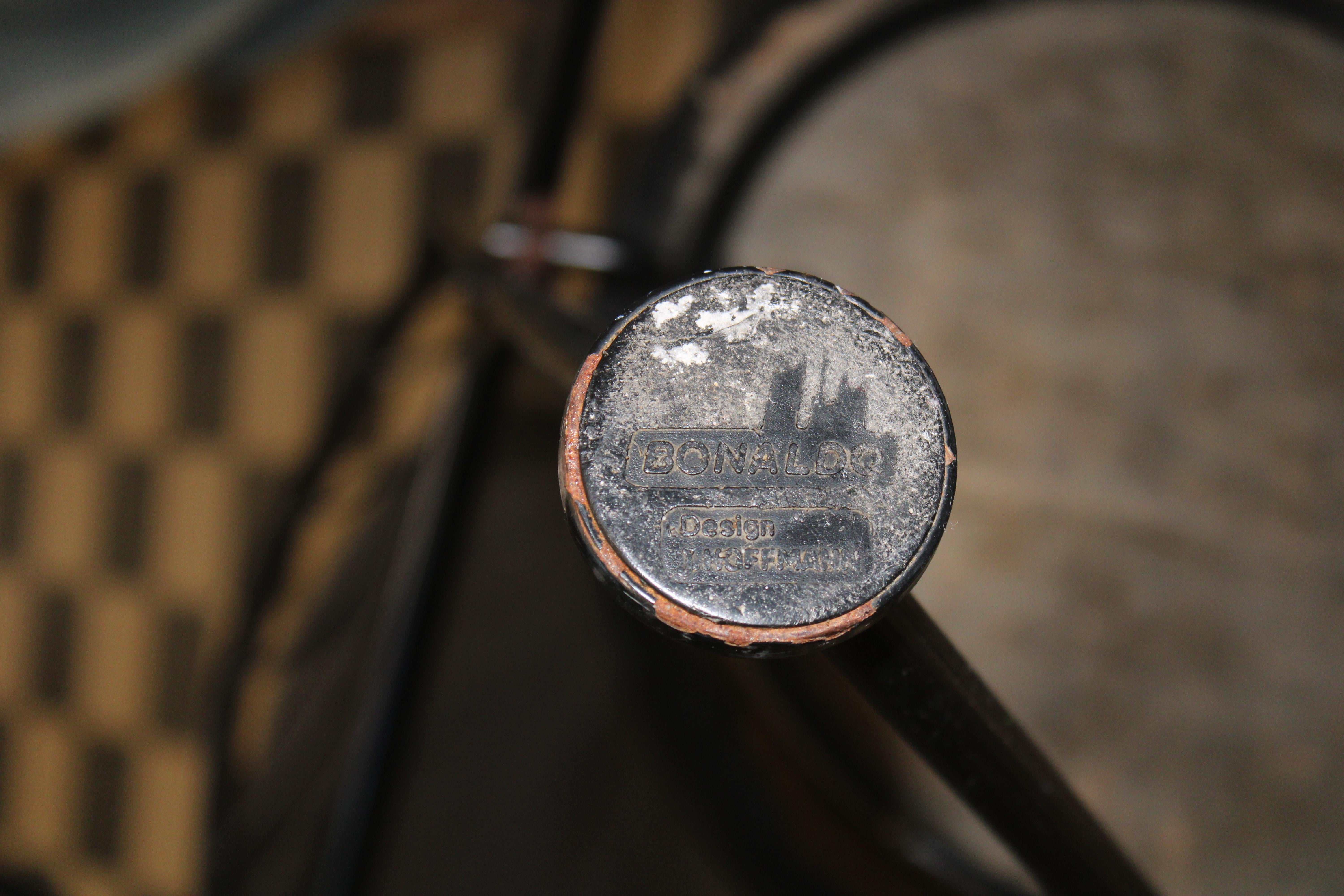 Chaises Minimalistes Italiennes des années 80 Bonaldo Design Josef Hoffmann en vente 2