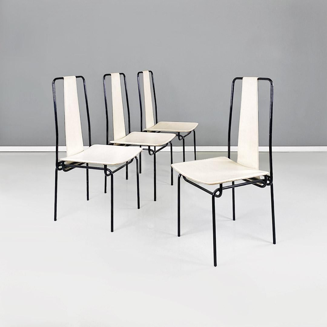 Sedie italiane moderne, in pelle bianca e metallo nero lucido, progettate da Adalberto dal Lago per Misura Emme nel 1980.
Set di sedie con struttura in tondino di metallo smaltato color nero e con seduta e schienale alto in pelle bianca.
Progetto di
