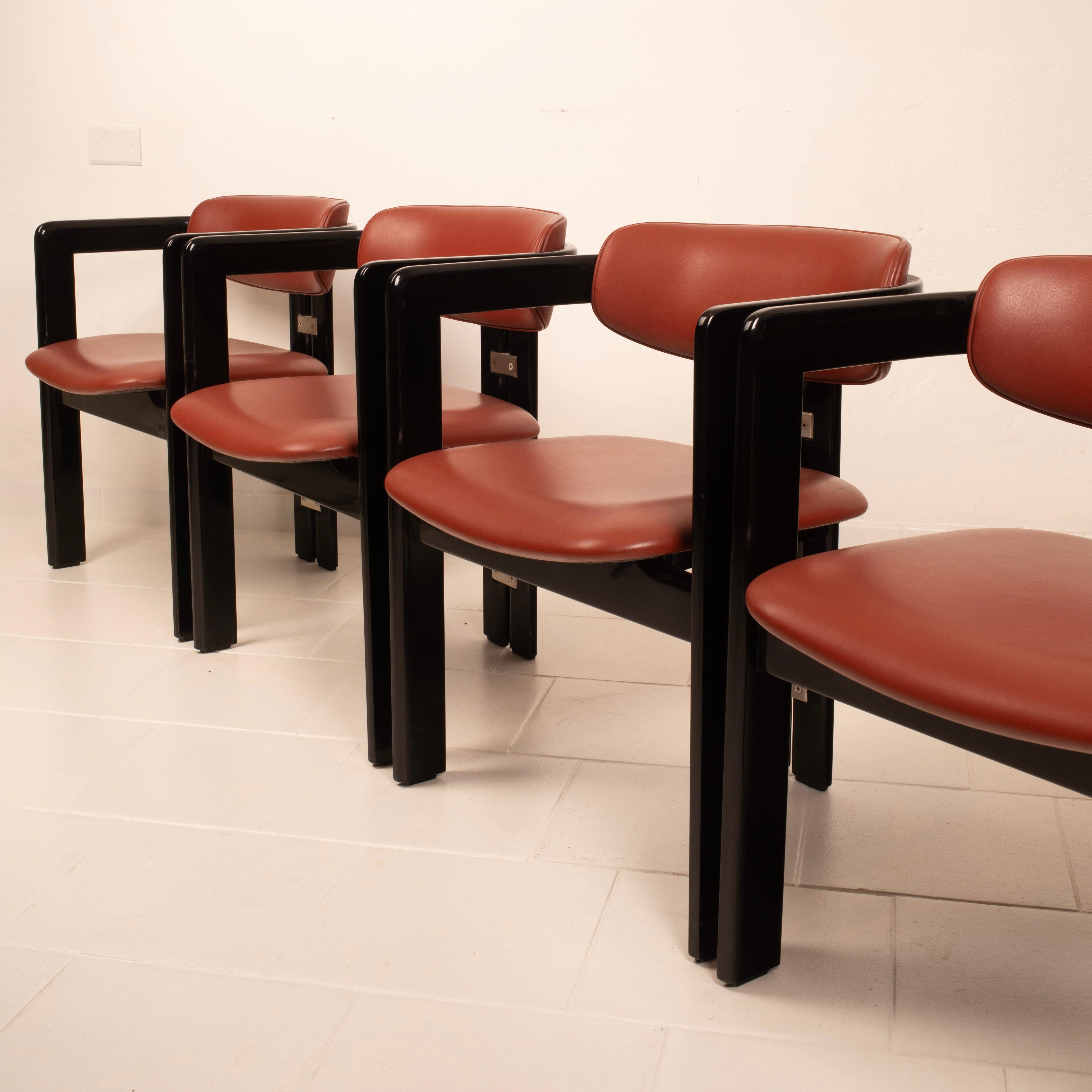 Modernistische italienische Esszimmerstühle von Augusto Savini, Modell 