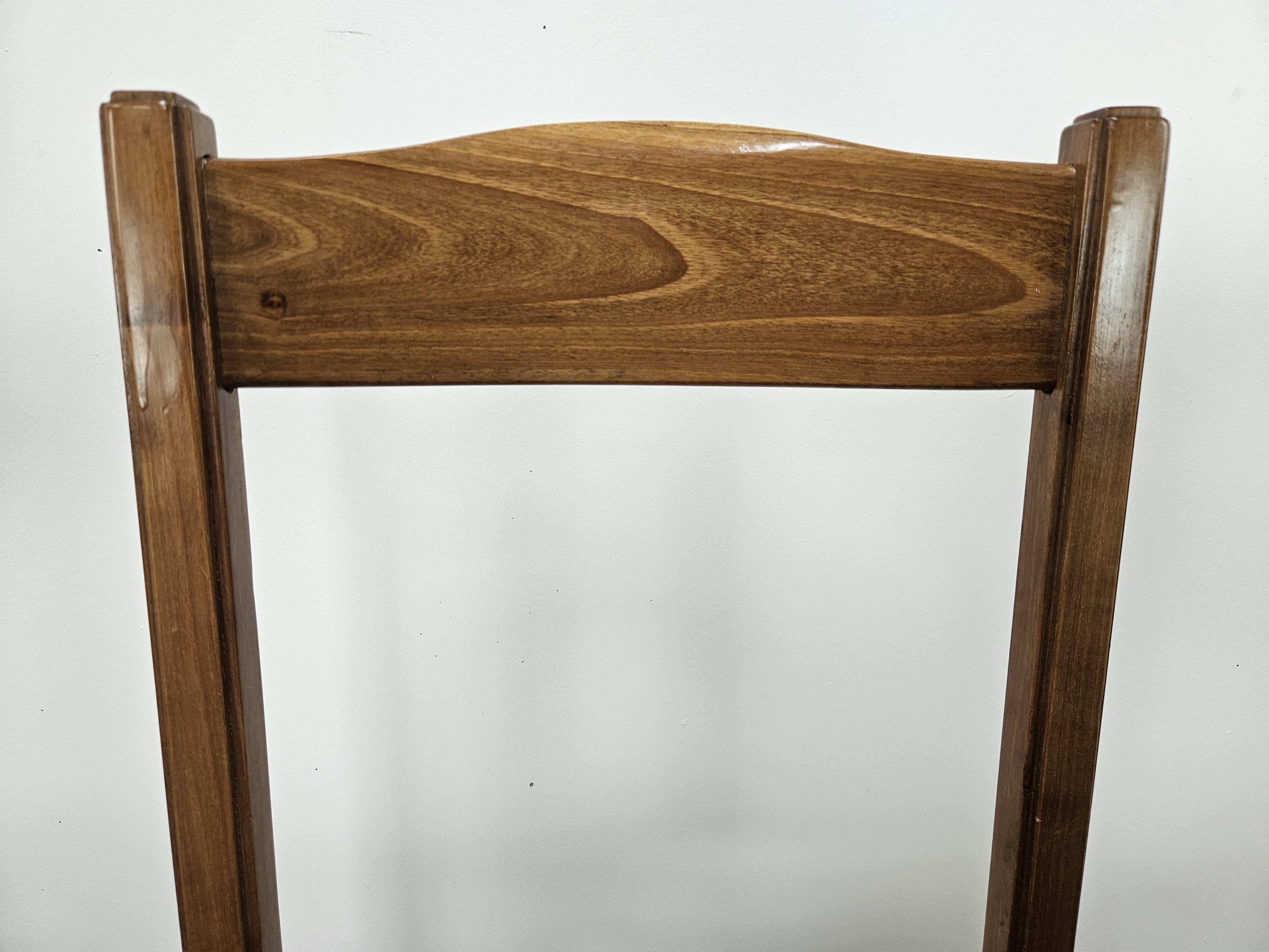 Sillas de comedor de los años 50 en haya con asientos geométricos en venta 1